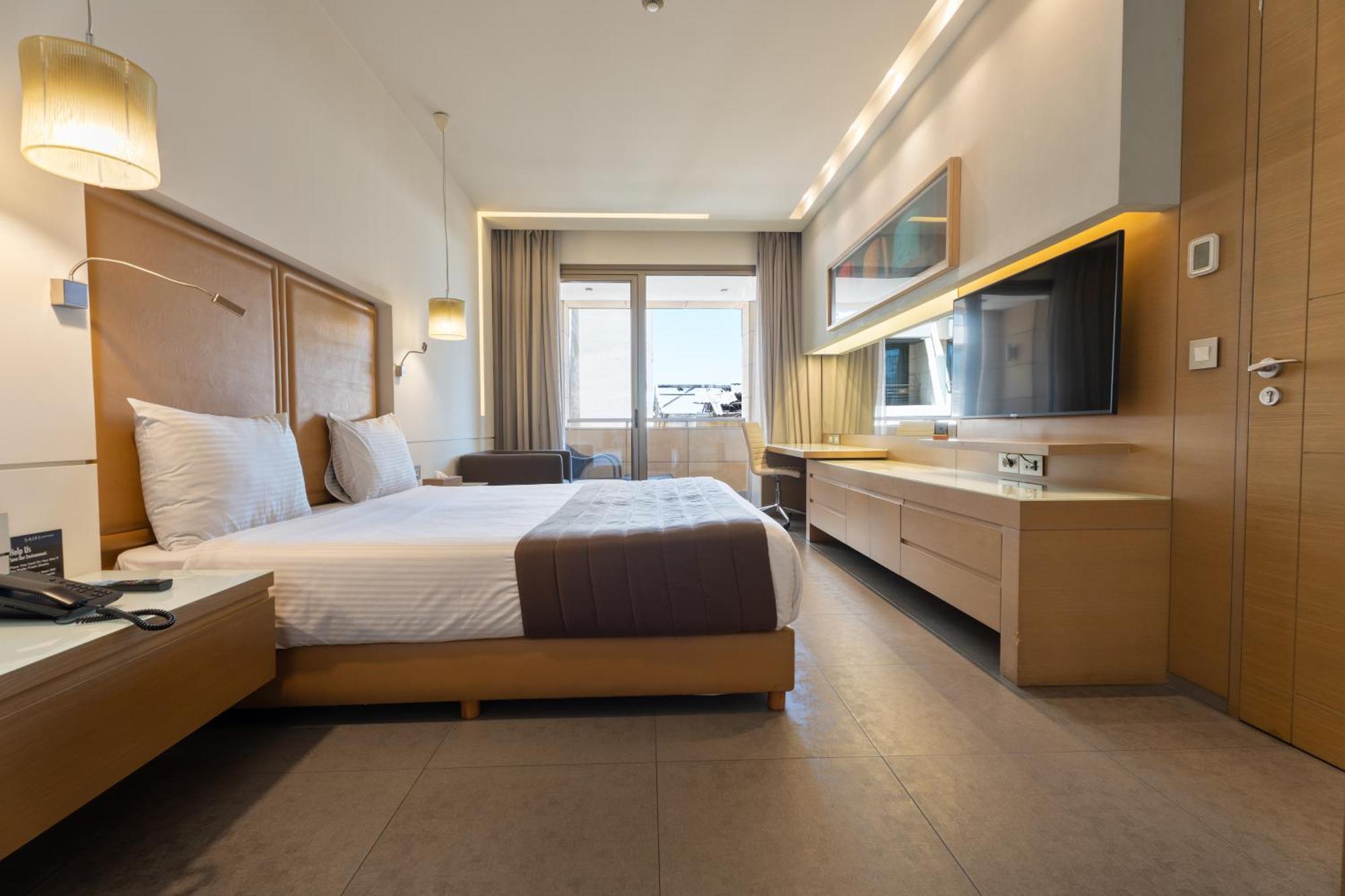 Superior One-Bedroom Suite Balcony