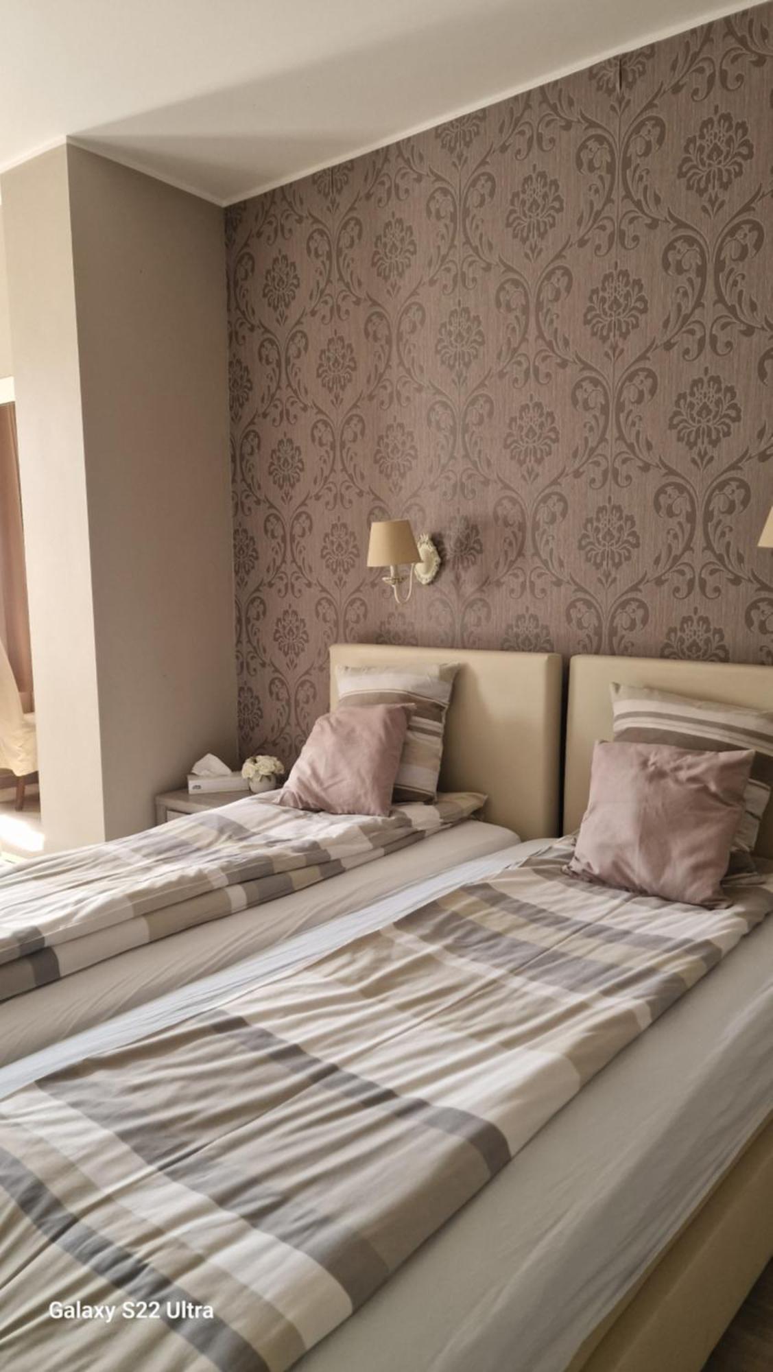 Double Room Private Bathroom