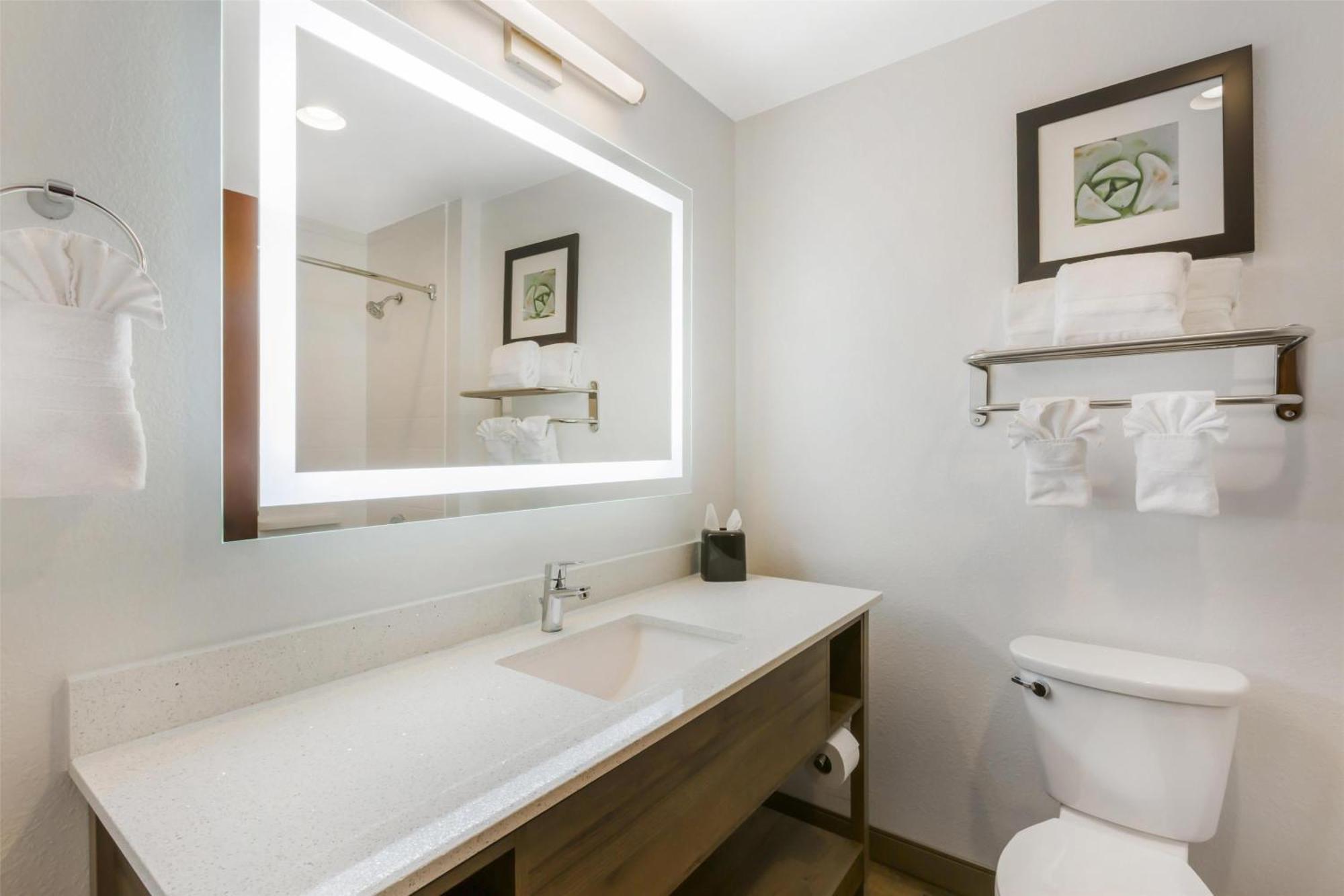 Queen Room with Two Queen Beds and Communication Assistance