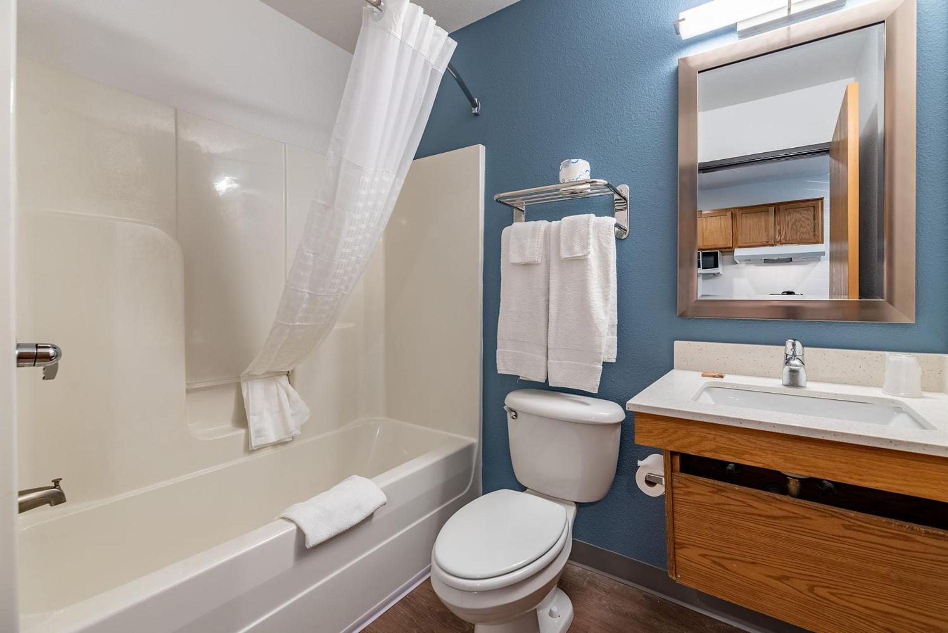 Double Room with Two Double Beds - Non-Smoking