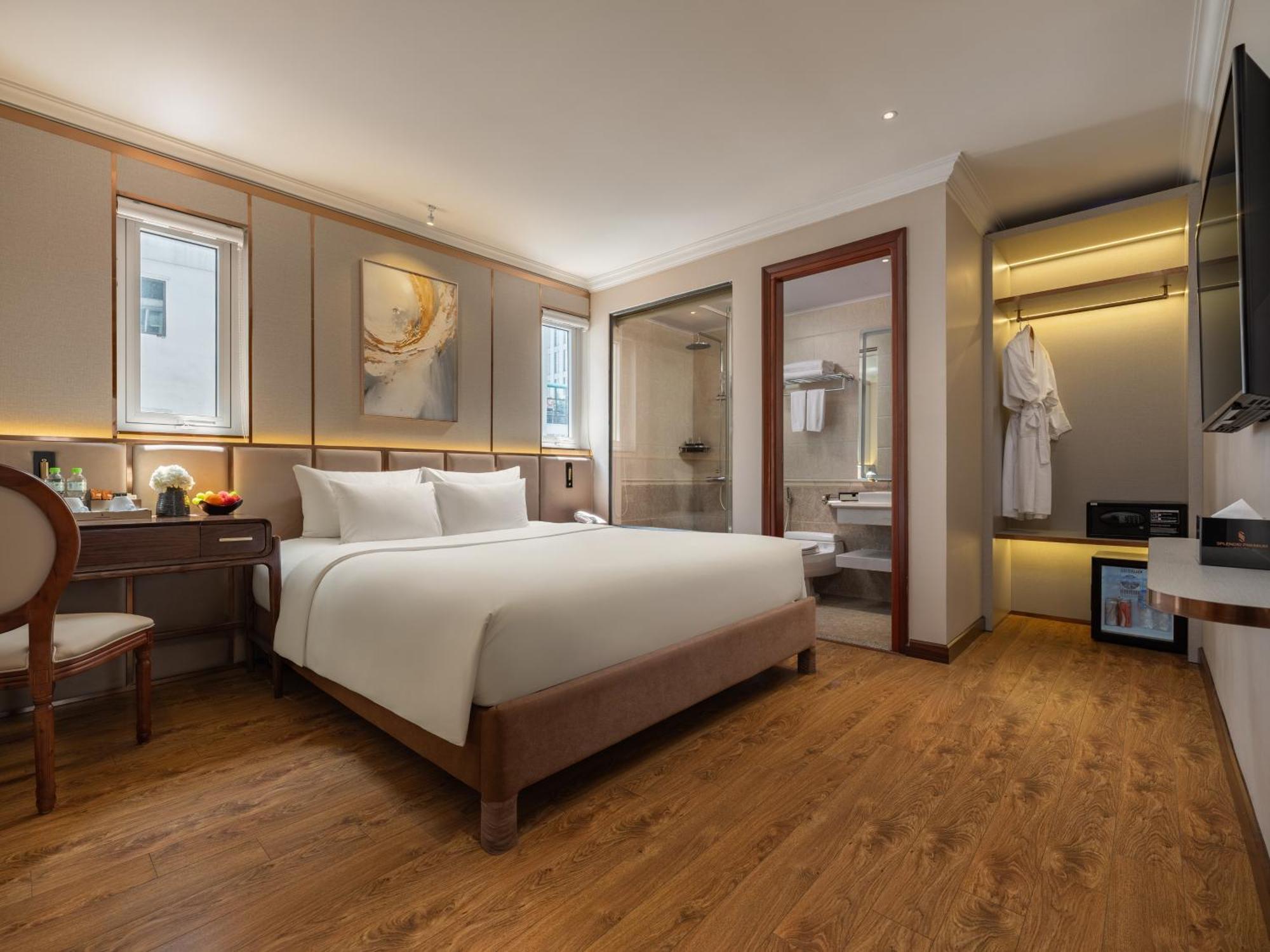 Premium Double or Twin with Window