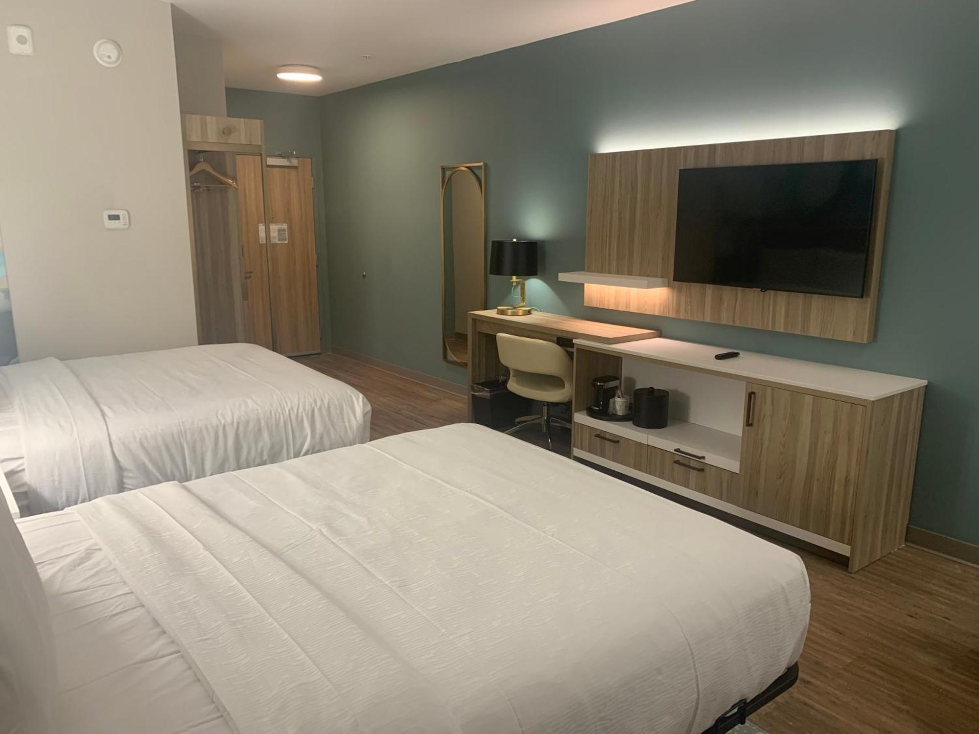 Double Room with Two Double Beds - Non-Smoking