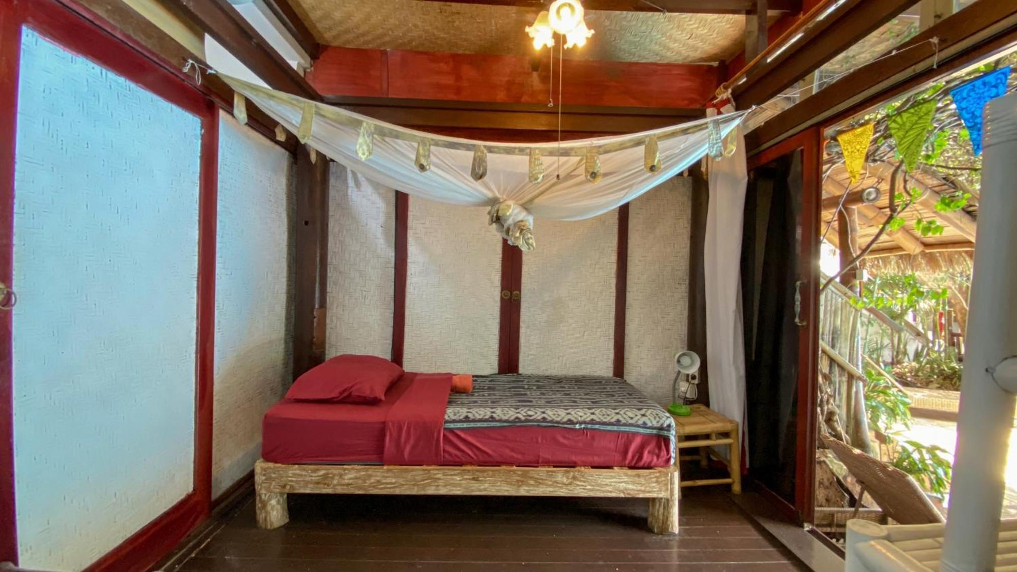 Single Room Bathroom