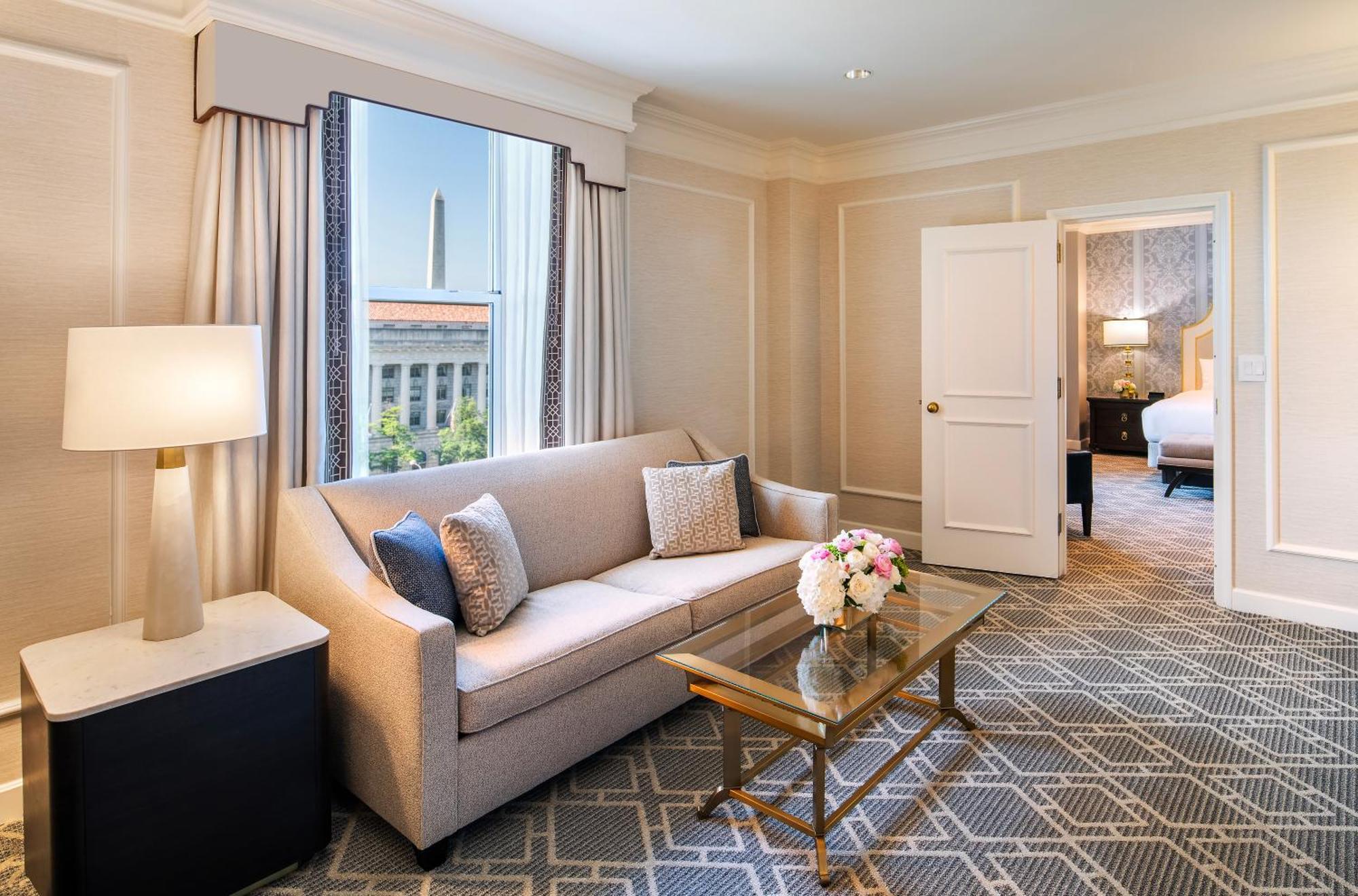 One-Bedroom King Suite Willard View