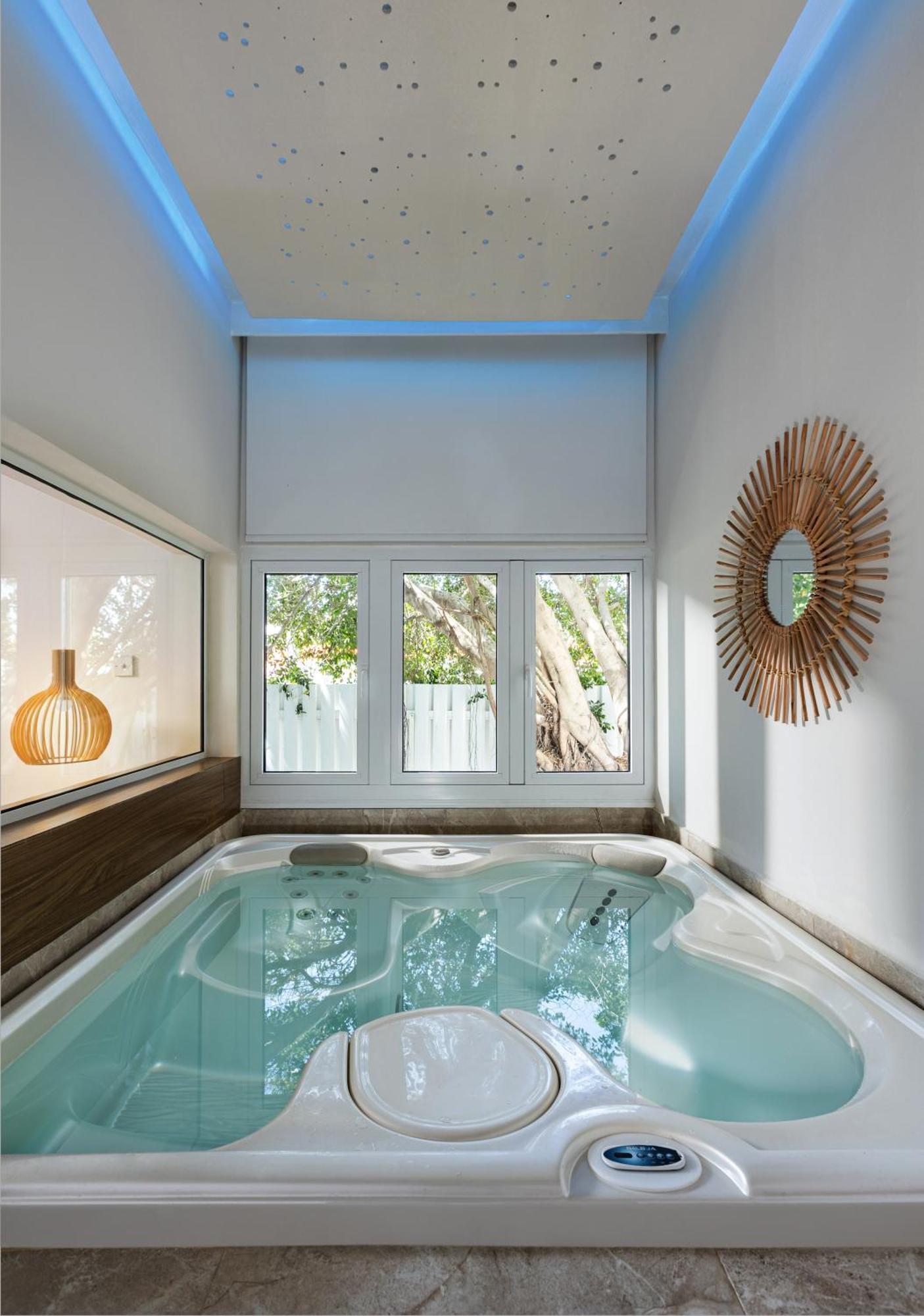 S1JP SPA One Bedroom Suite Jacuzzi Pool View,1693286187:JPEG