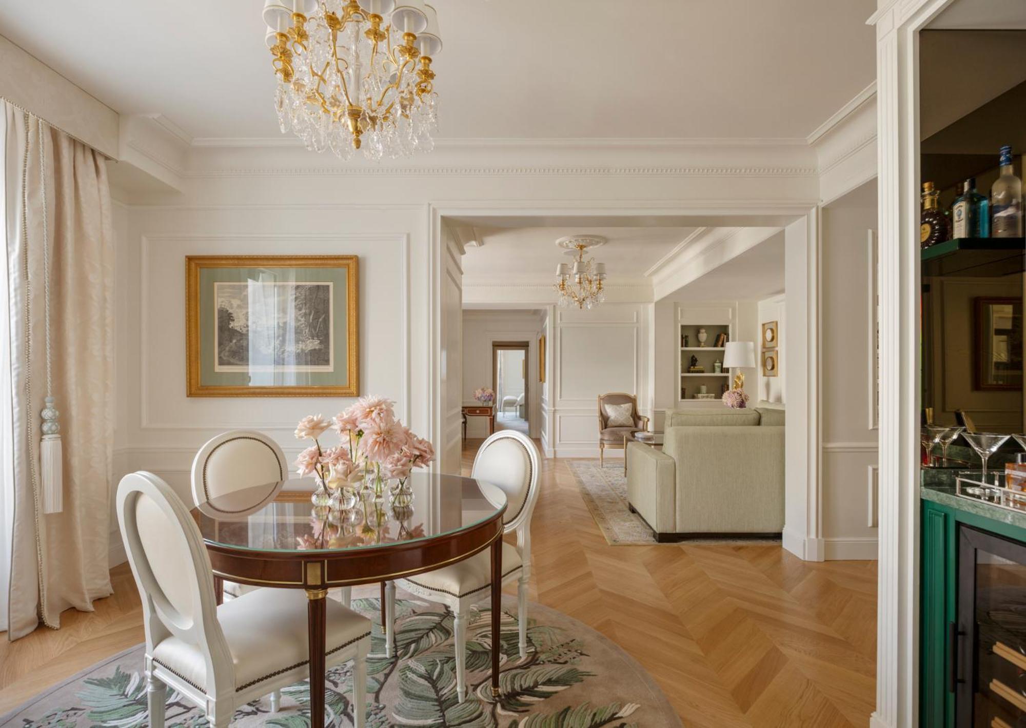 Premier One Bedroom Suite King
