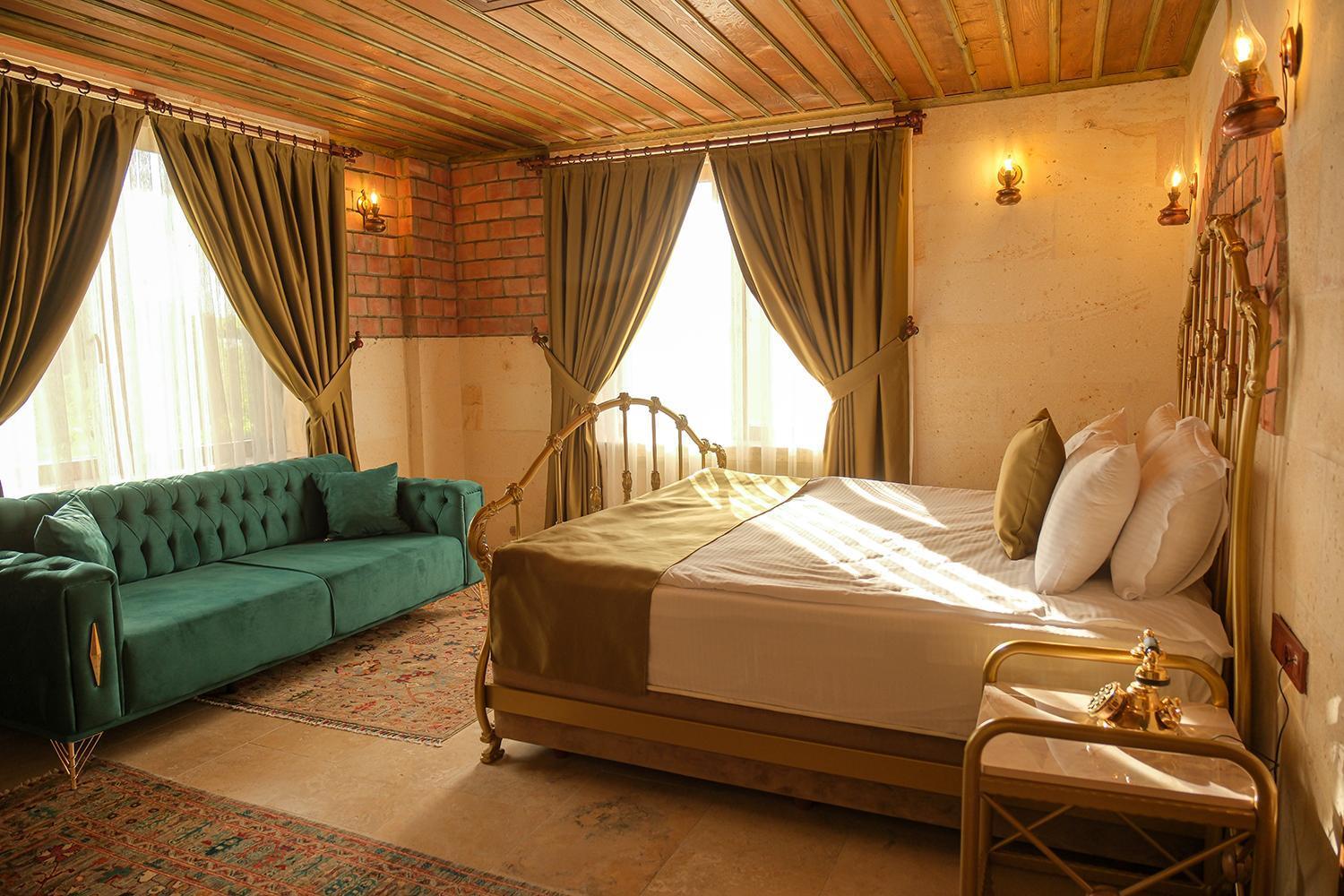 Junior Suite with Garden View,1693851860:JPEG