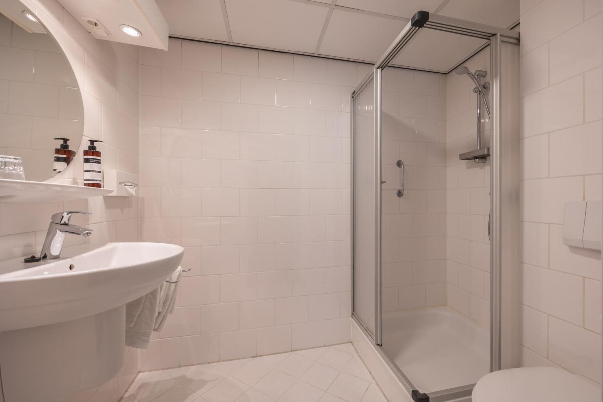 Standaard Kamer met 2 Eenpersoonsbedden.