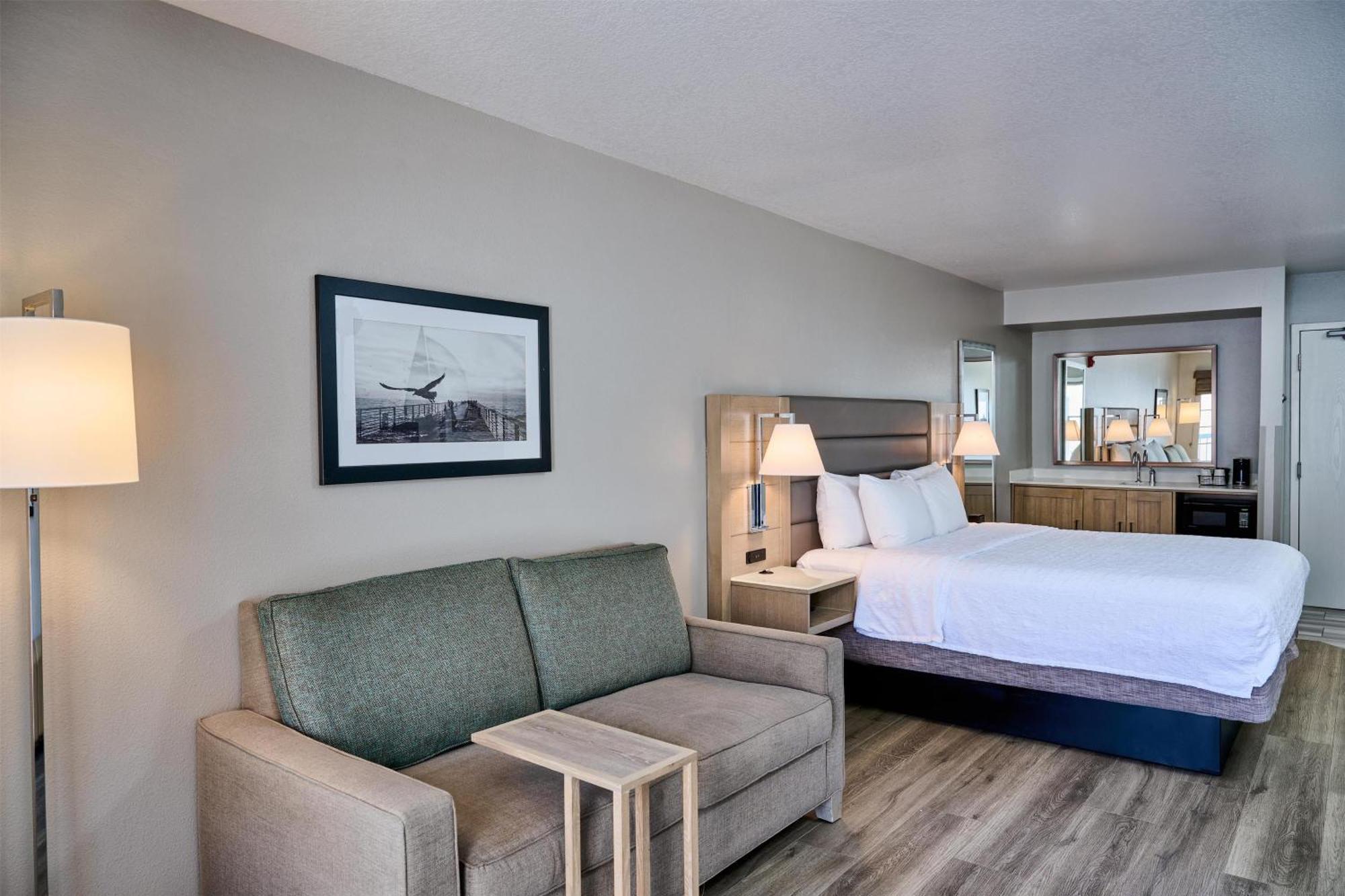King Studio Suite with Balcony - Non-Smoking