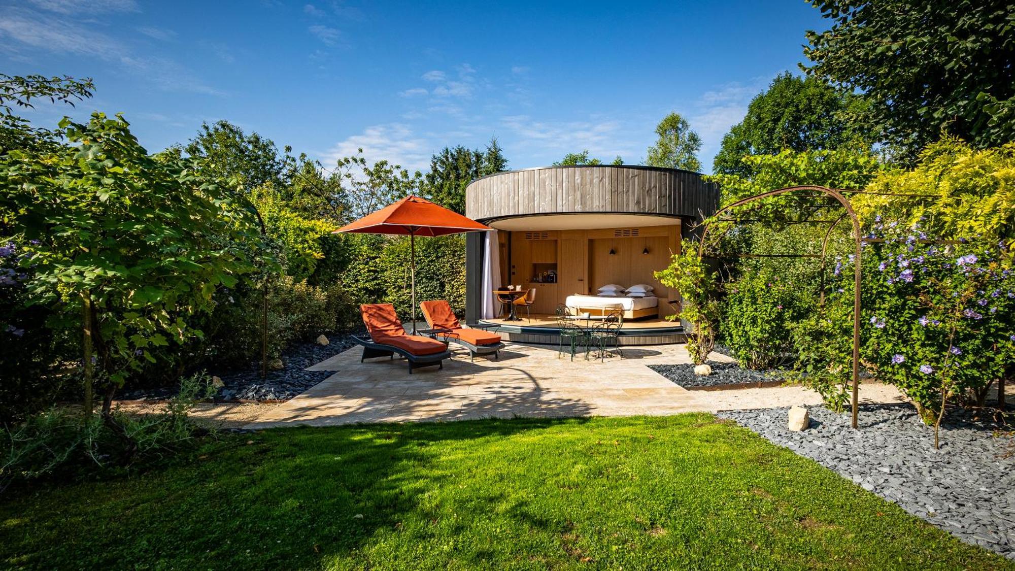 Suite with Garden View