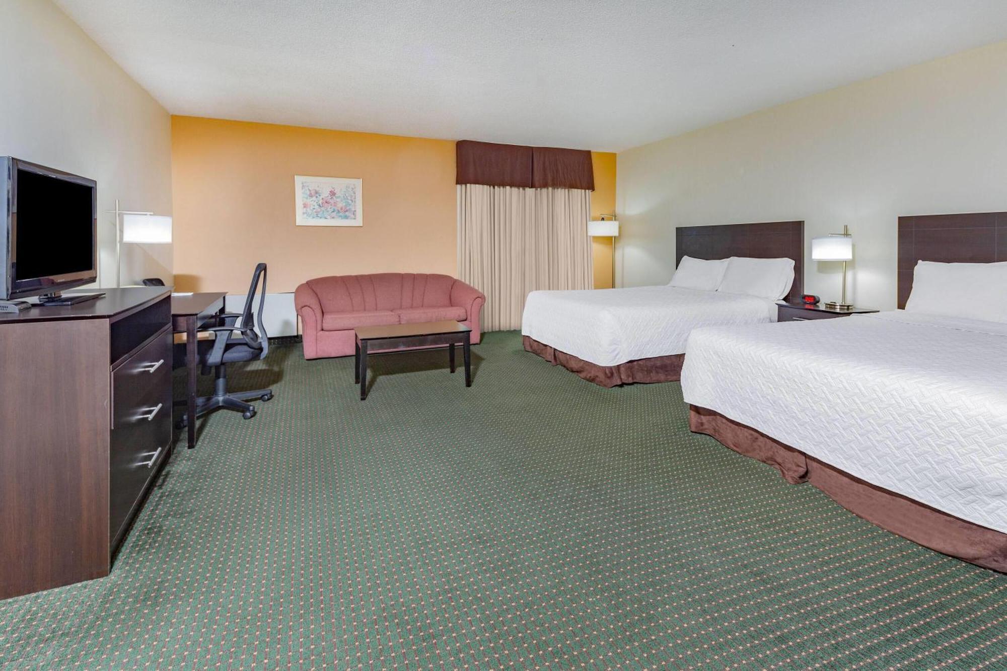 2 Queen Beds, Superior Room, Sofa Bed, Sundeck, Non-Smoking