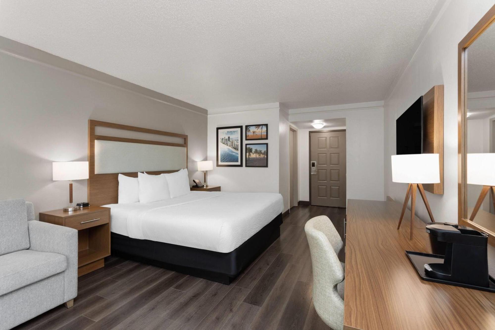 Habitación con cama extragrande y sofá cama - No fumadores