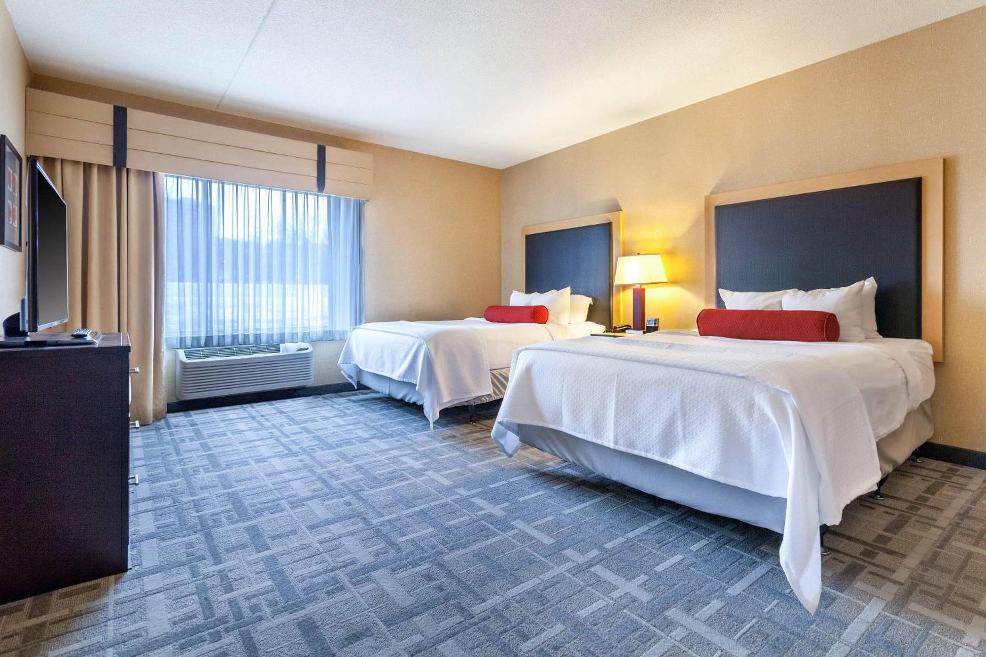 Queen Suite Two Queen Beds Non-Smoking