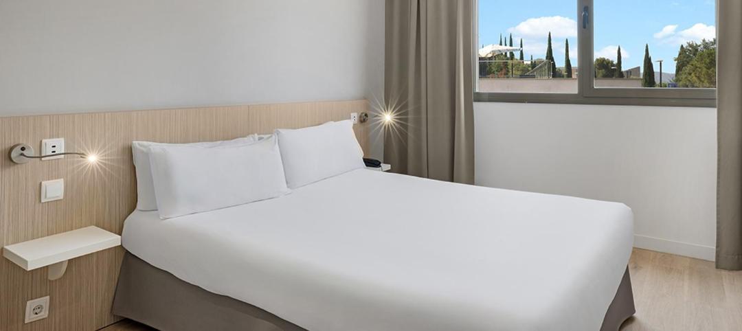 Deluxe Double or Twin Room,1694551064:JPEG