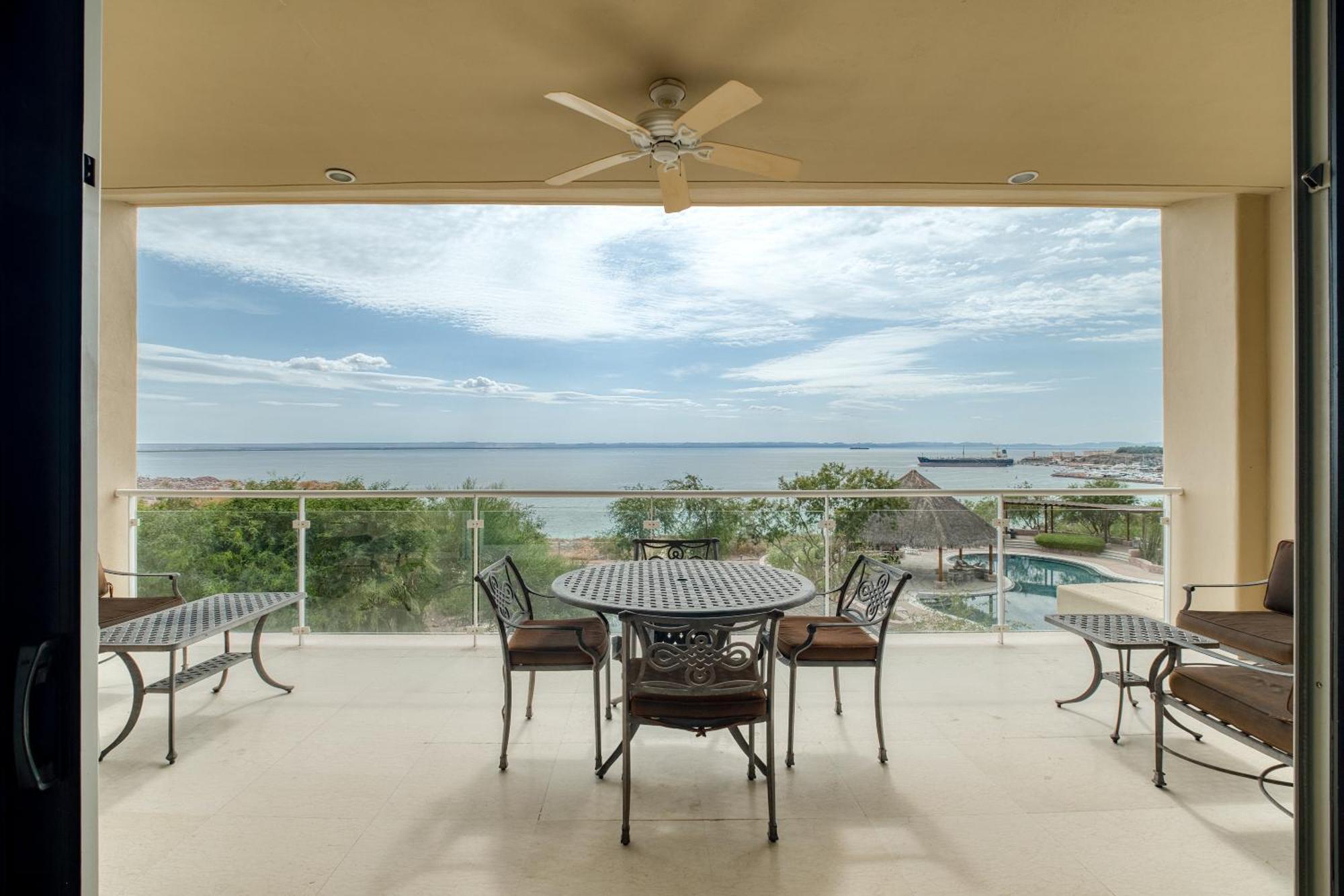 Suite de 2 dormitorios con vistas al mar