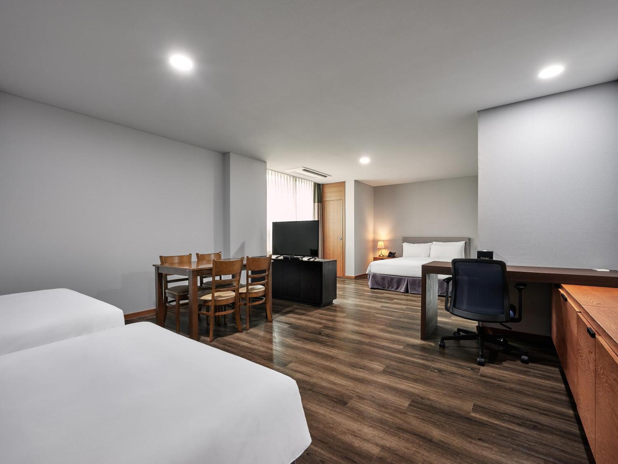 [ECO PKG] Premier Triple Housekeeping One time per Two times per Week over