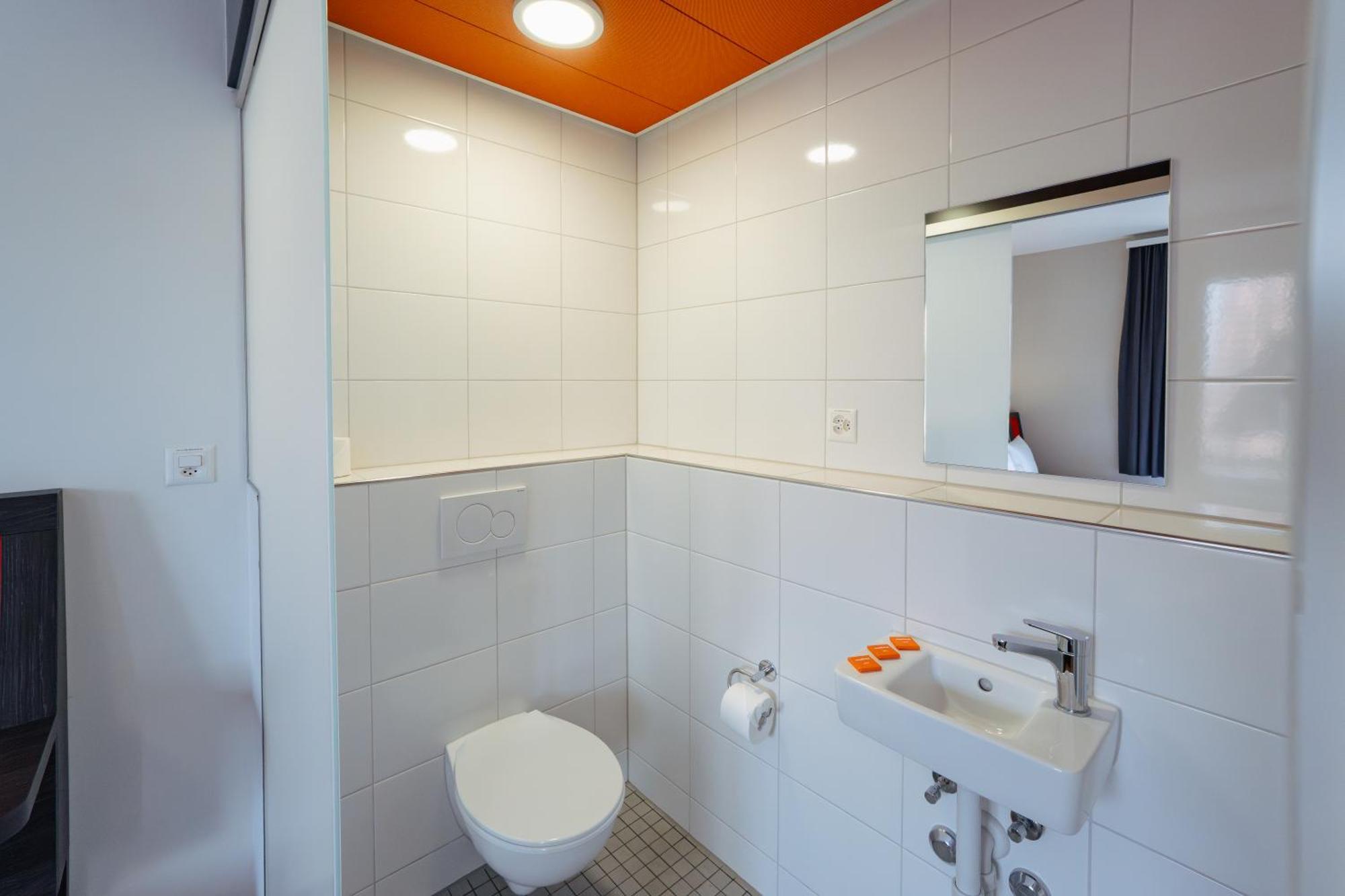 Large Twin Room,1694690112:JPEG