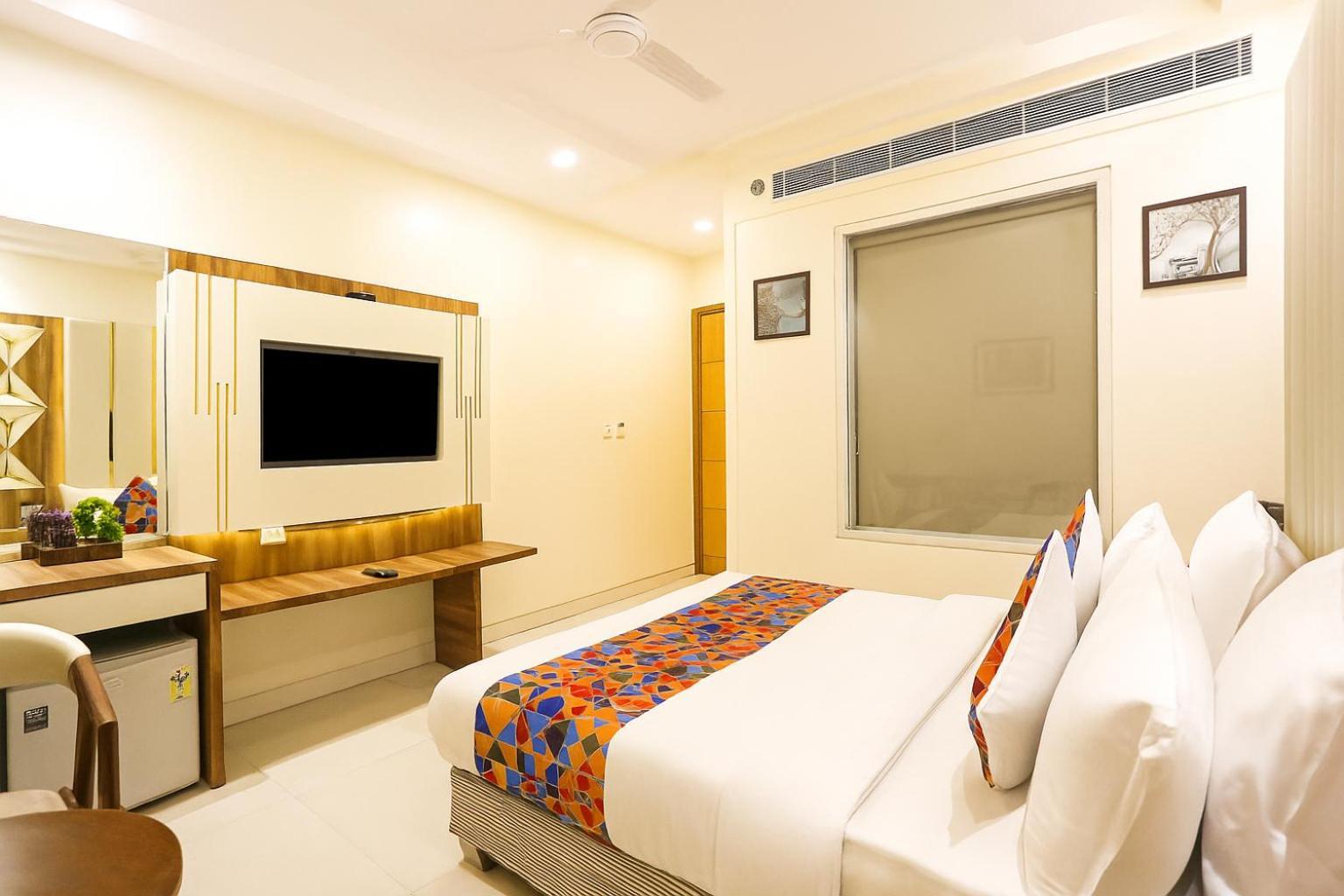 Premium Room - Early Check-In, Late Check-Out upto 2 hours (subject to availability), 10% off on F&B services