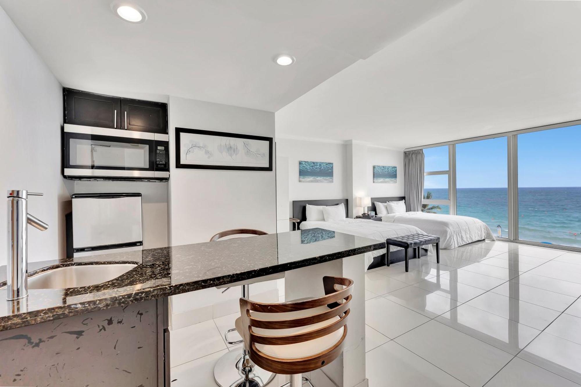 Estudio con zona de cocina
