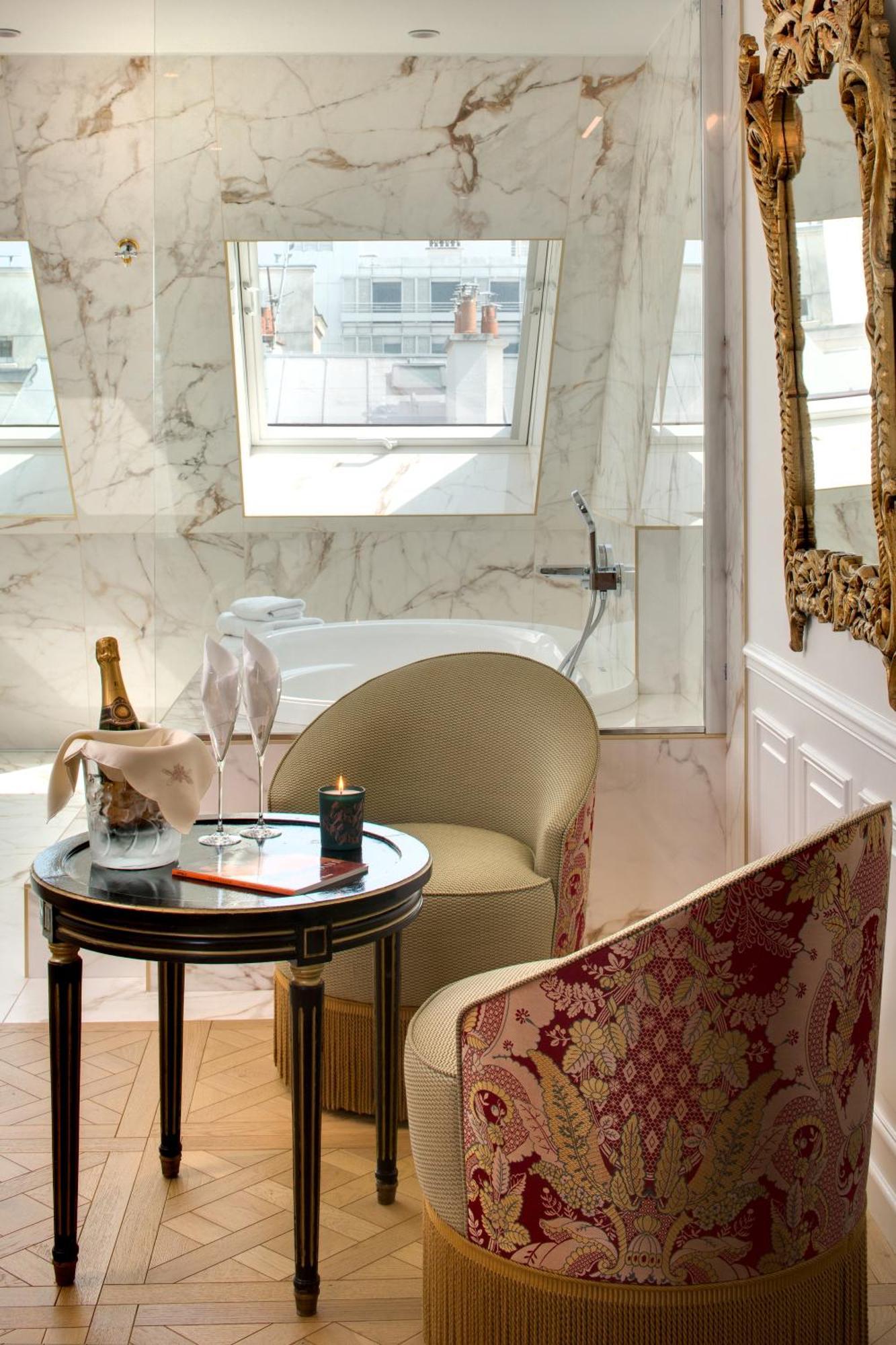 Junior Suite Jacuzzi Balcony