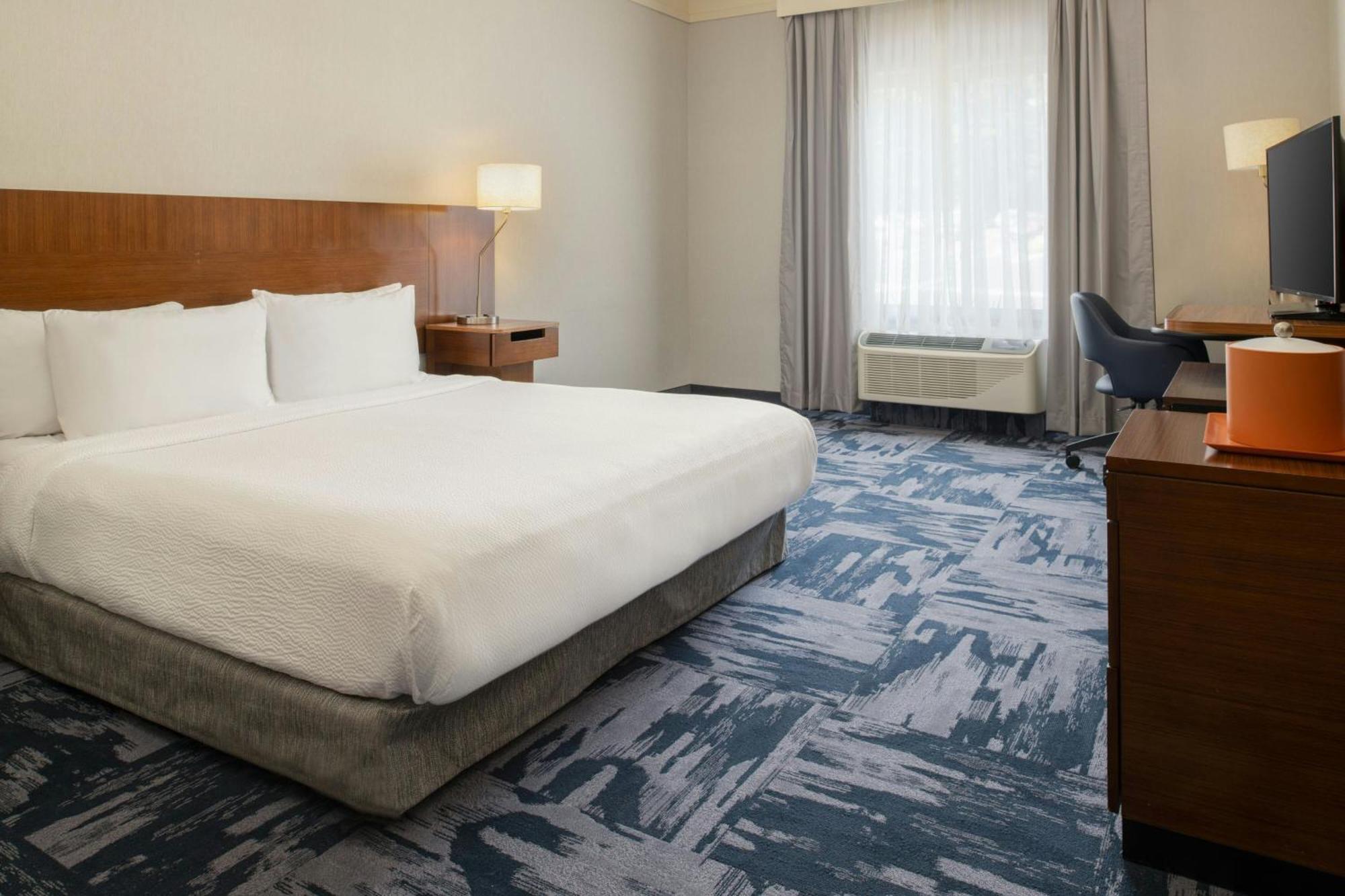 Kamer met Queensize Bed