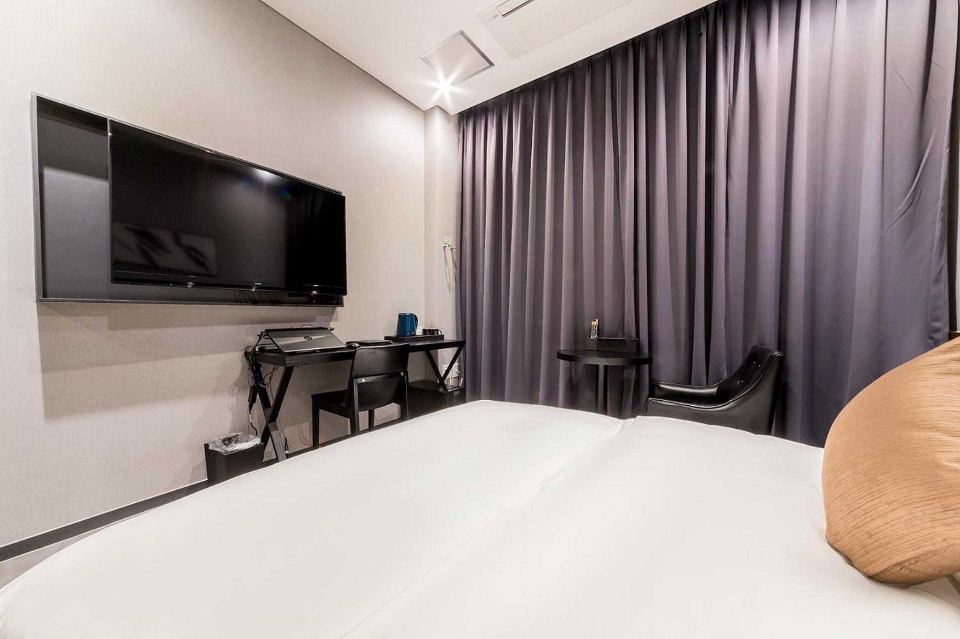 Double Room with Shared Bathroom