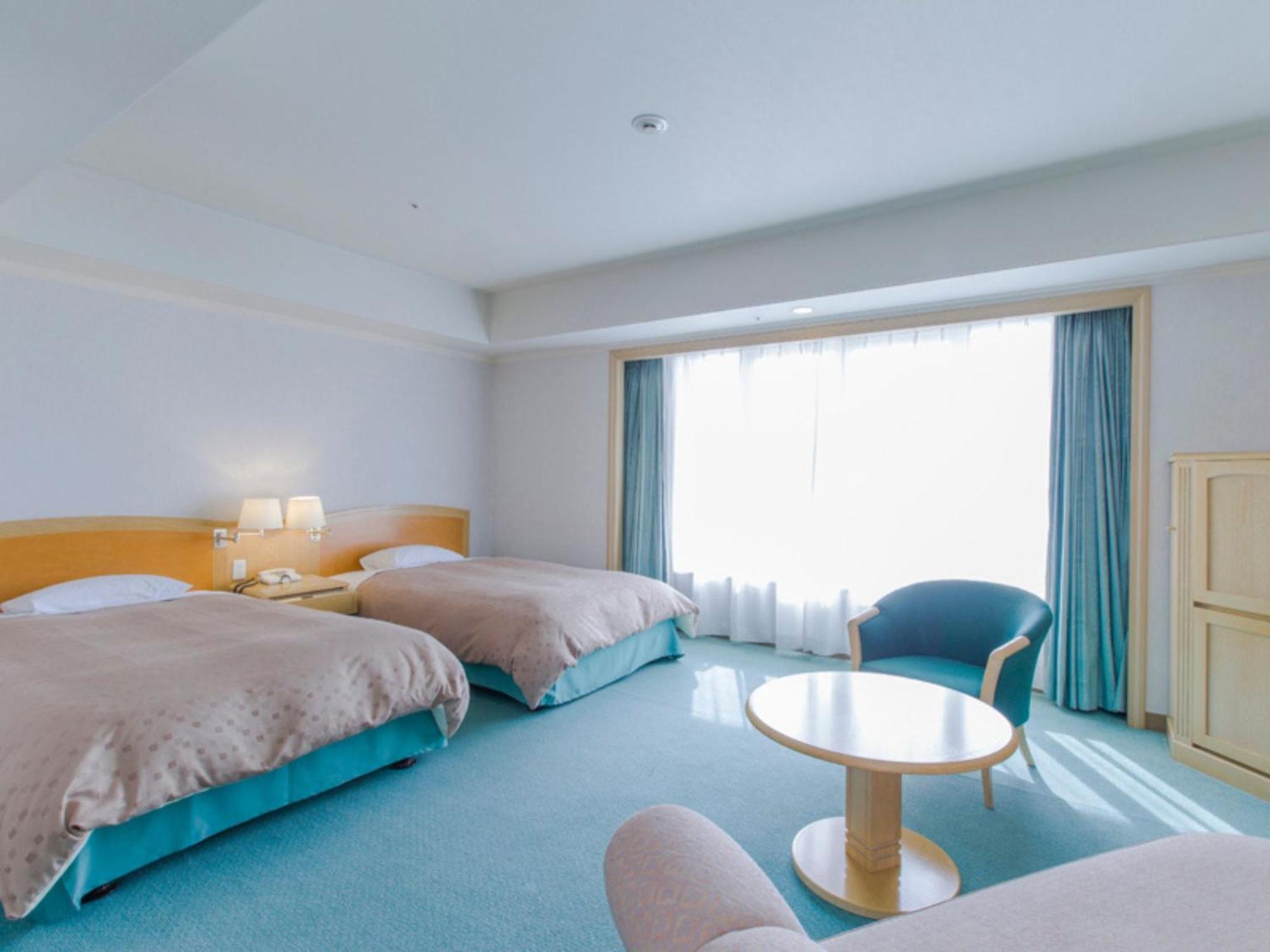 Twin Room with Lake View