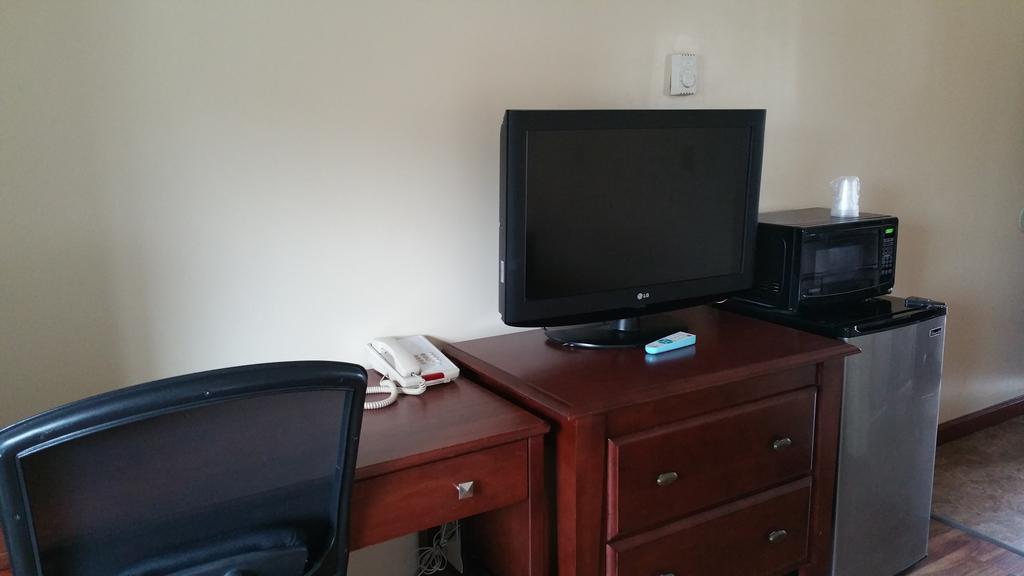 Single Room - Non-Smoking