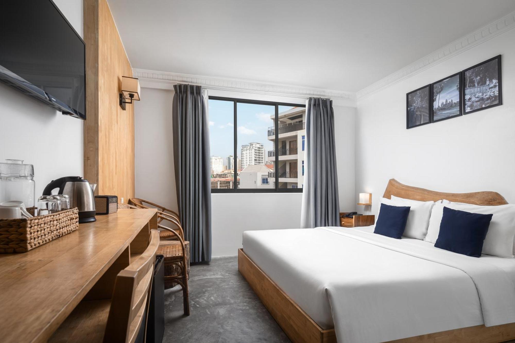 Superior Double Room with City View,1697873122:JPEG