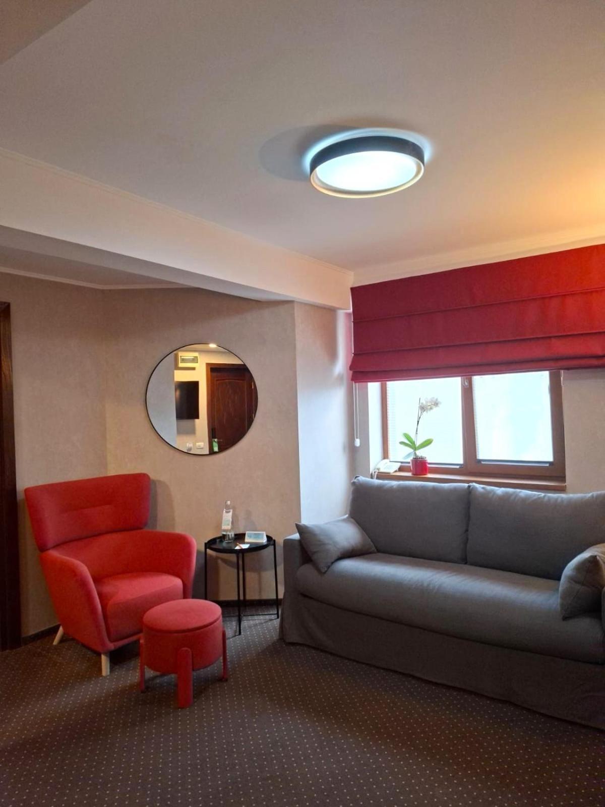One-Bedroom Suite