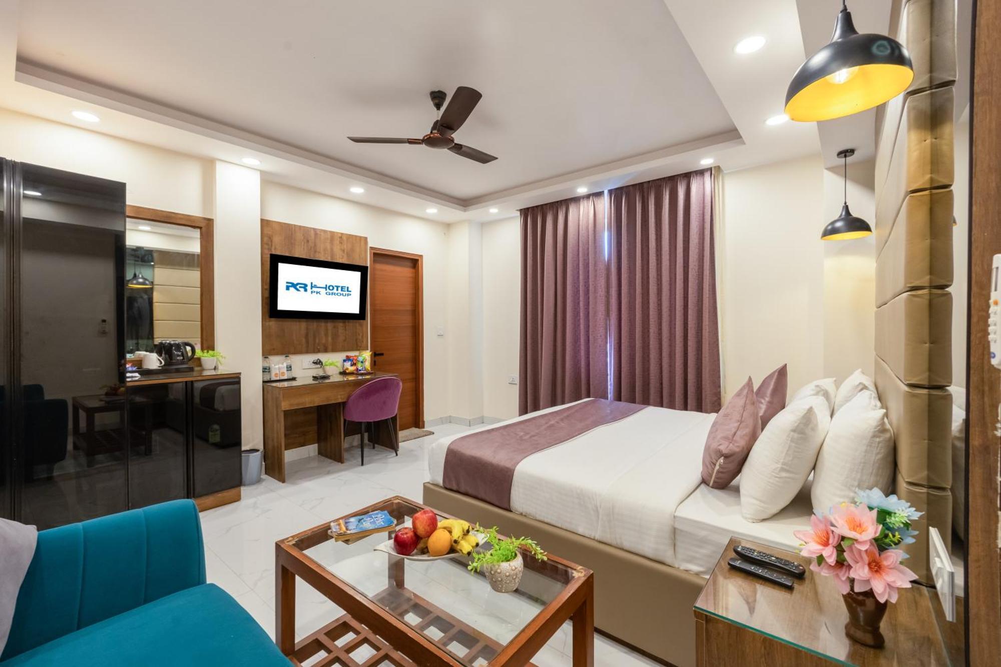 King Room with Balcony,1698573400:JPEG