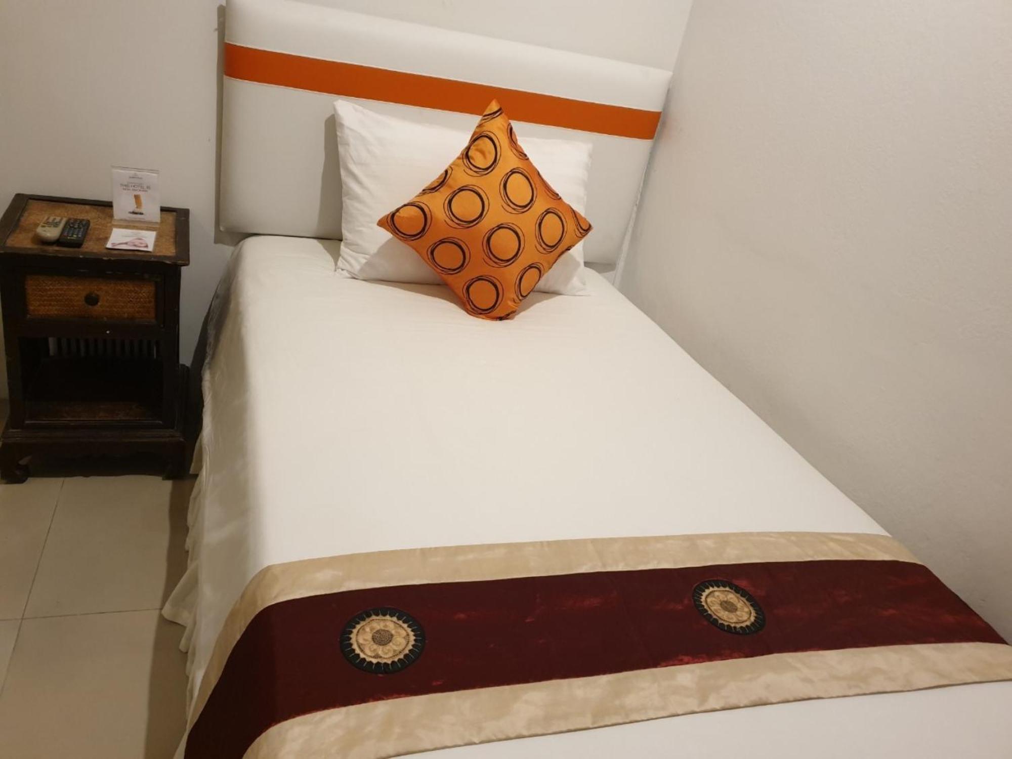 Single Room,1697301350:JPEG