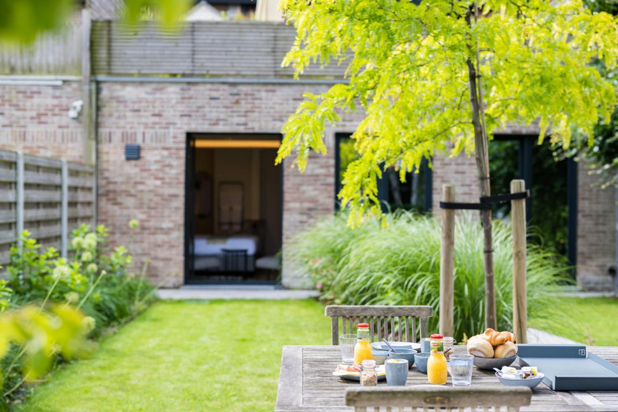 Standard Double or Twin Room Garden View
