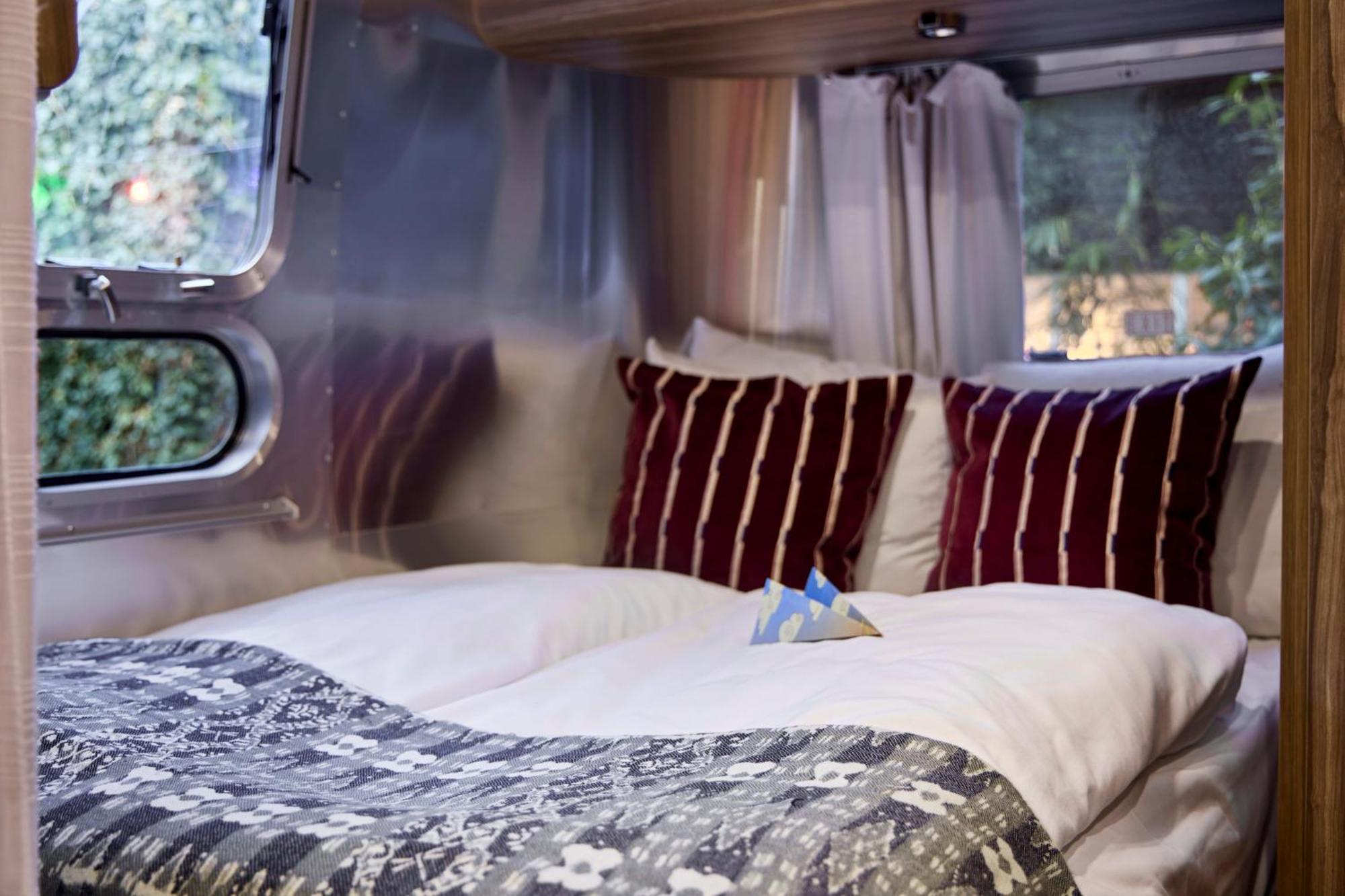 Caravan,1697774245:JPEG