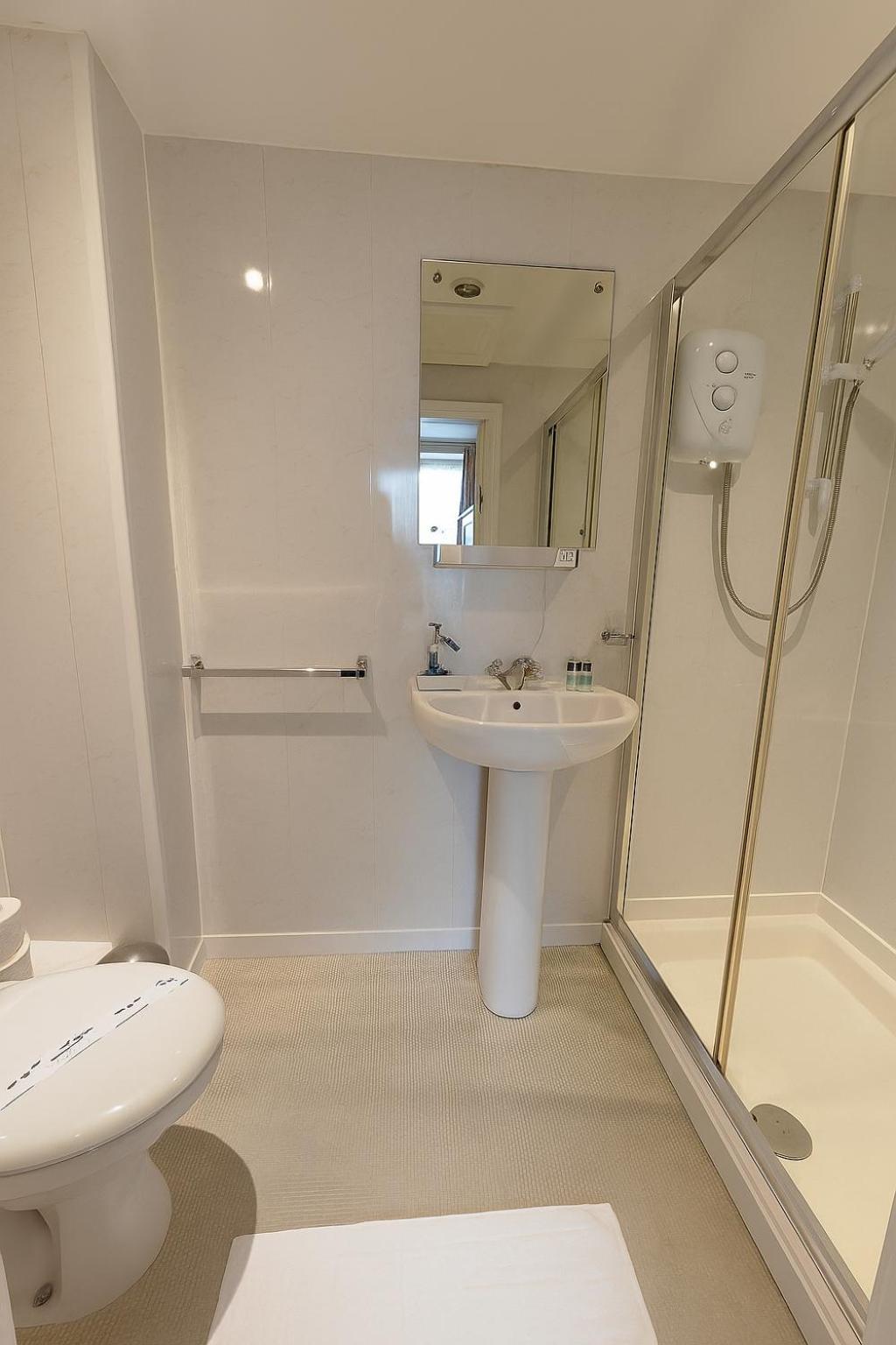 Double or Twin Room with Private Bathroom