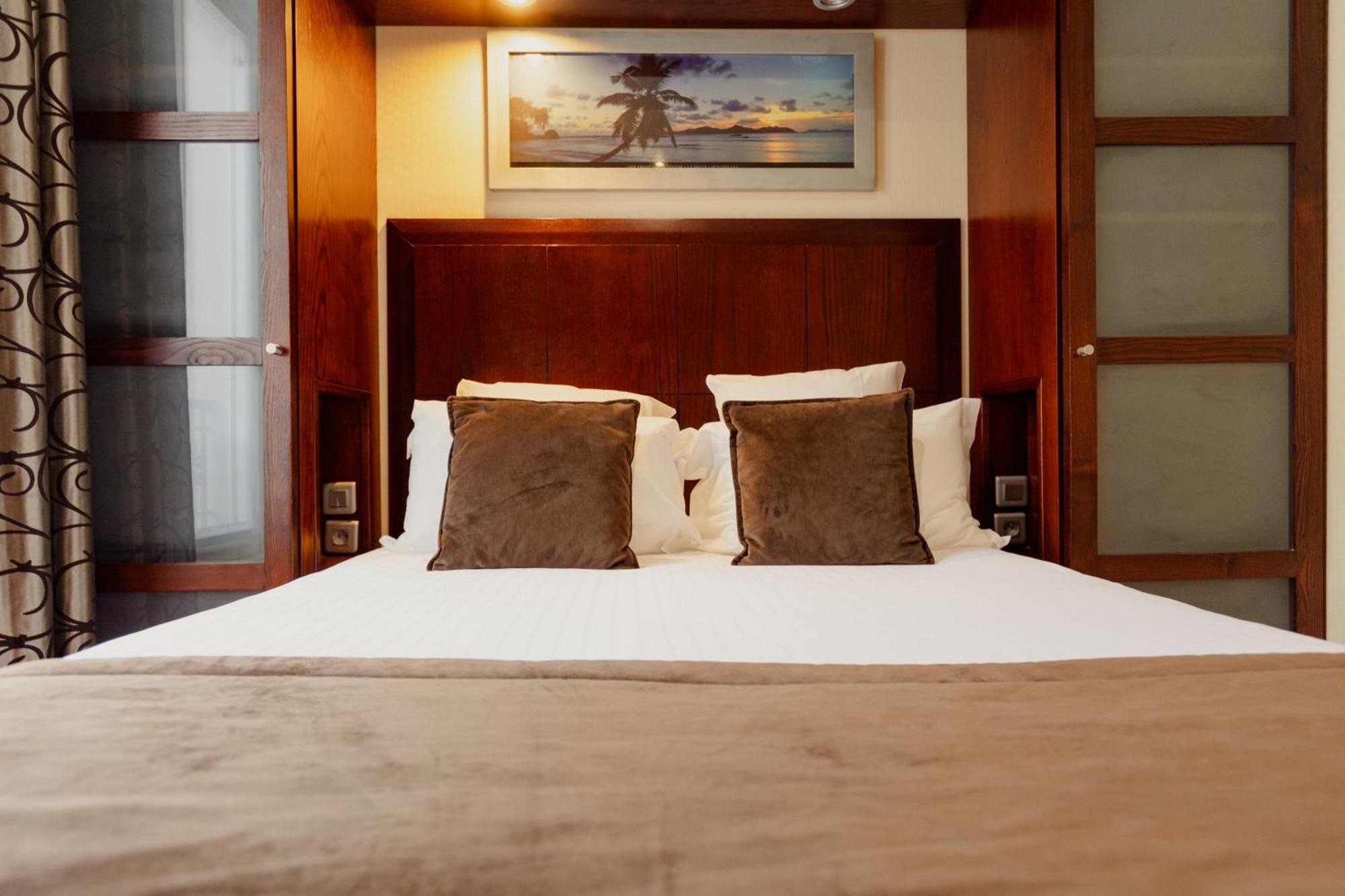 Queen Room Balcony