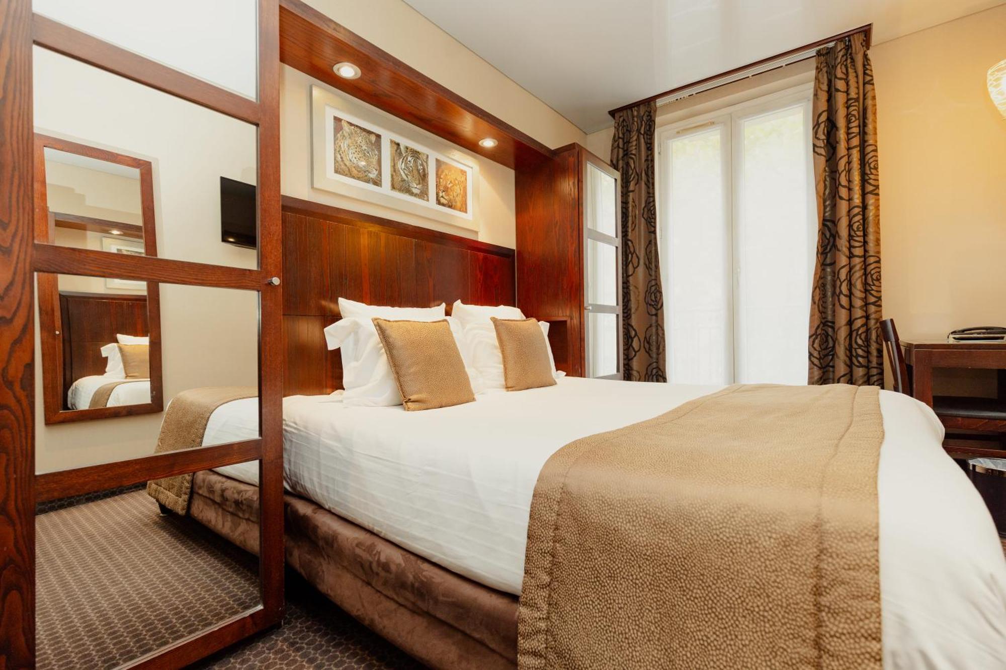 Queen Room Balcony