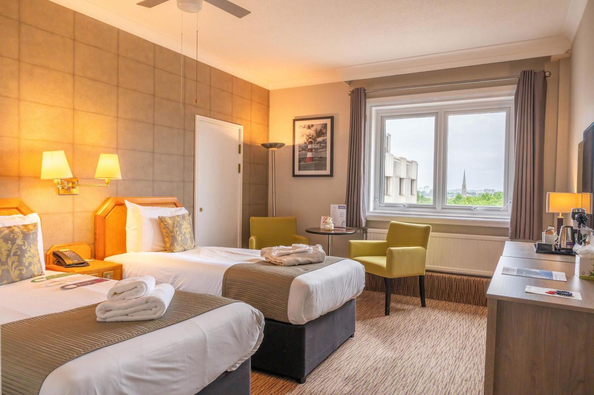 Double Room Single Bed
