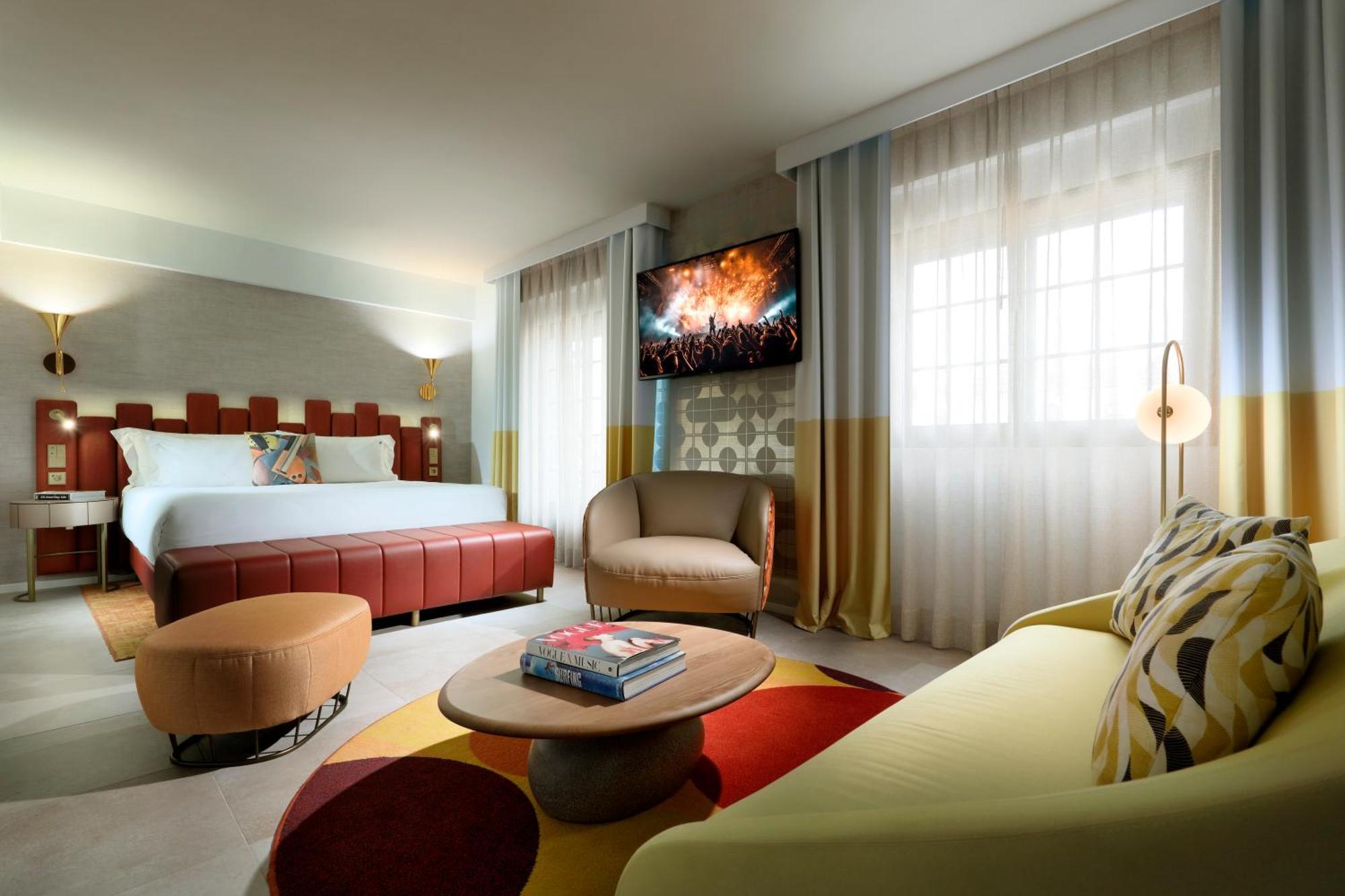 Studio with Pool View,1697788111:JPEG