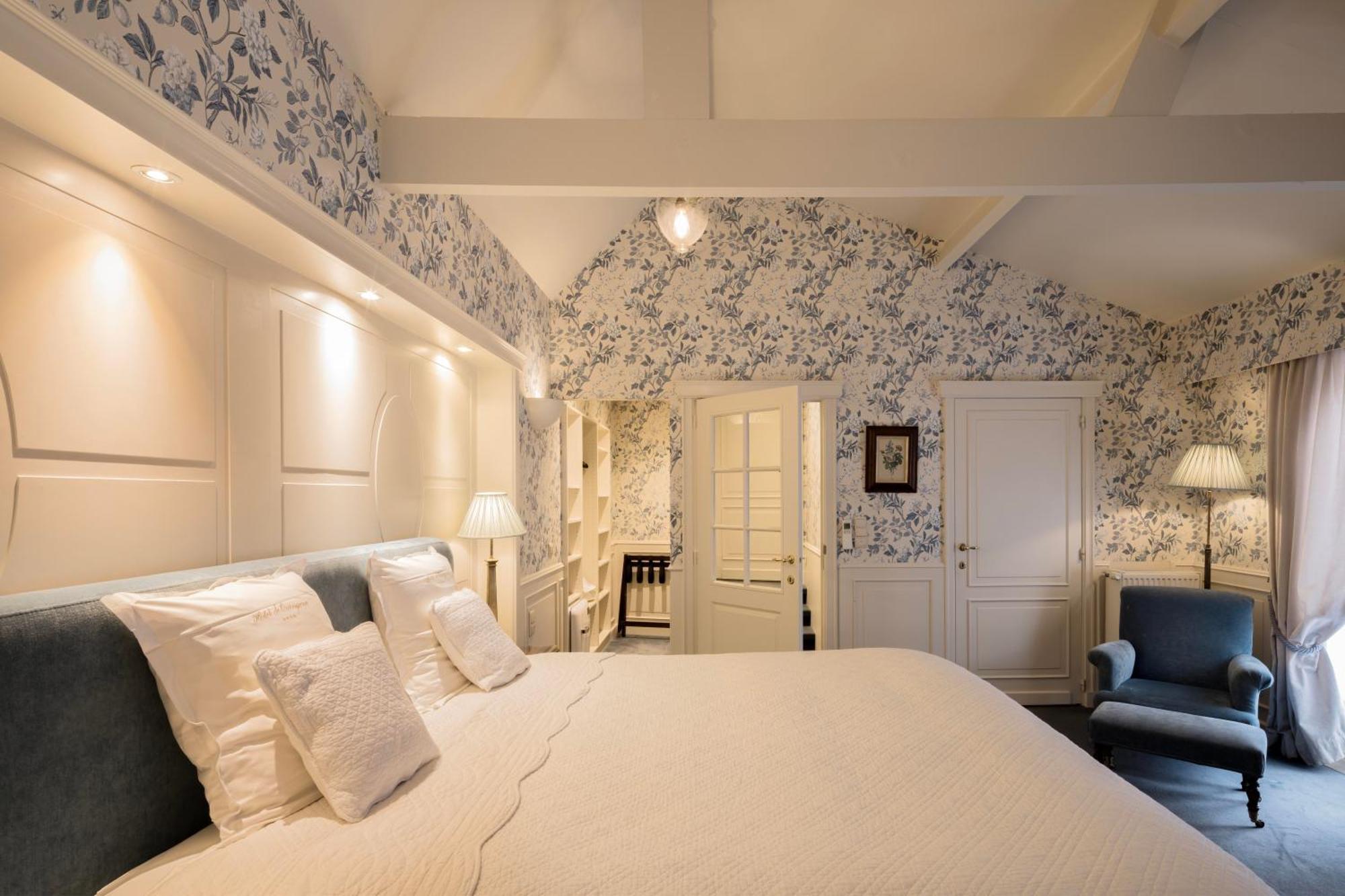 Deluxe Heritage Room