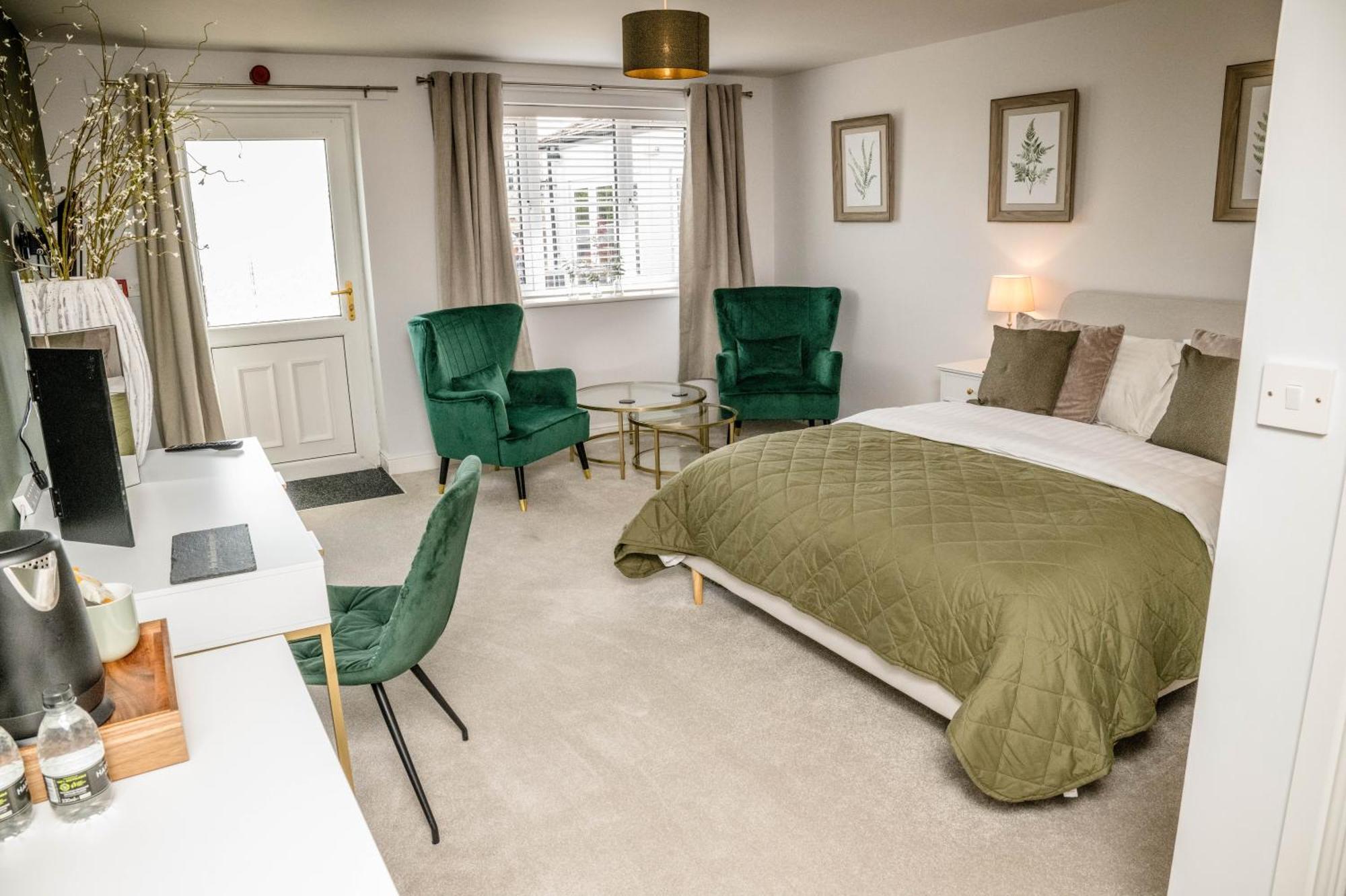 Deluxe King Room