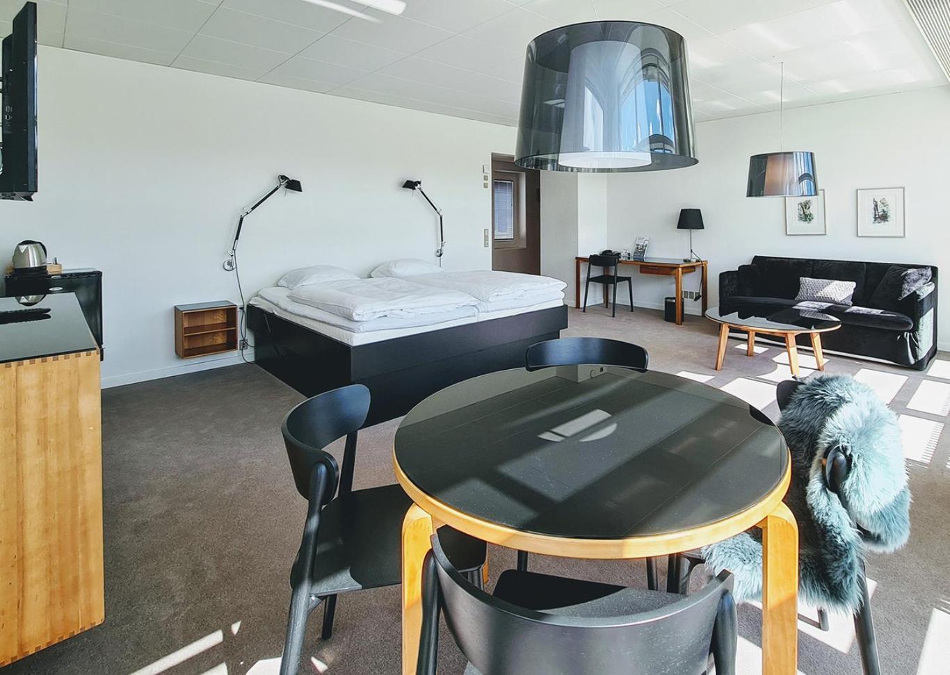 Junior Suite,1697838245:JPEG