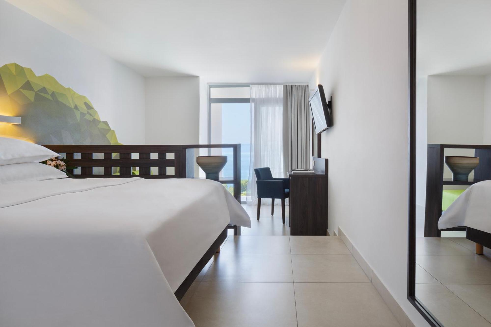 Superior Double Room with Balcony