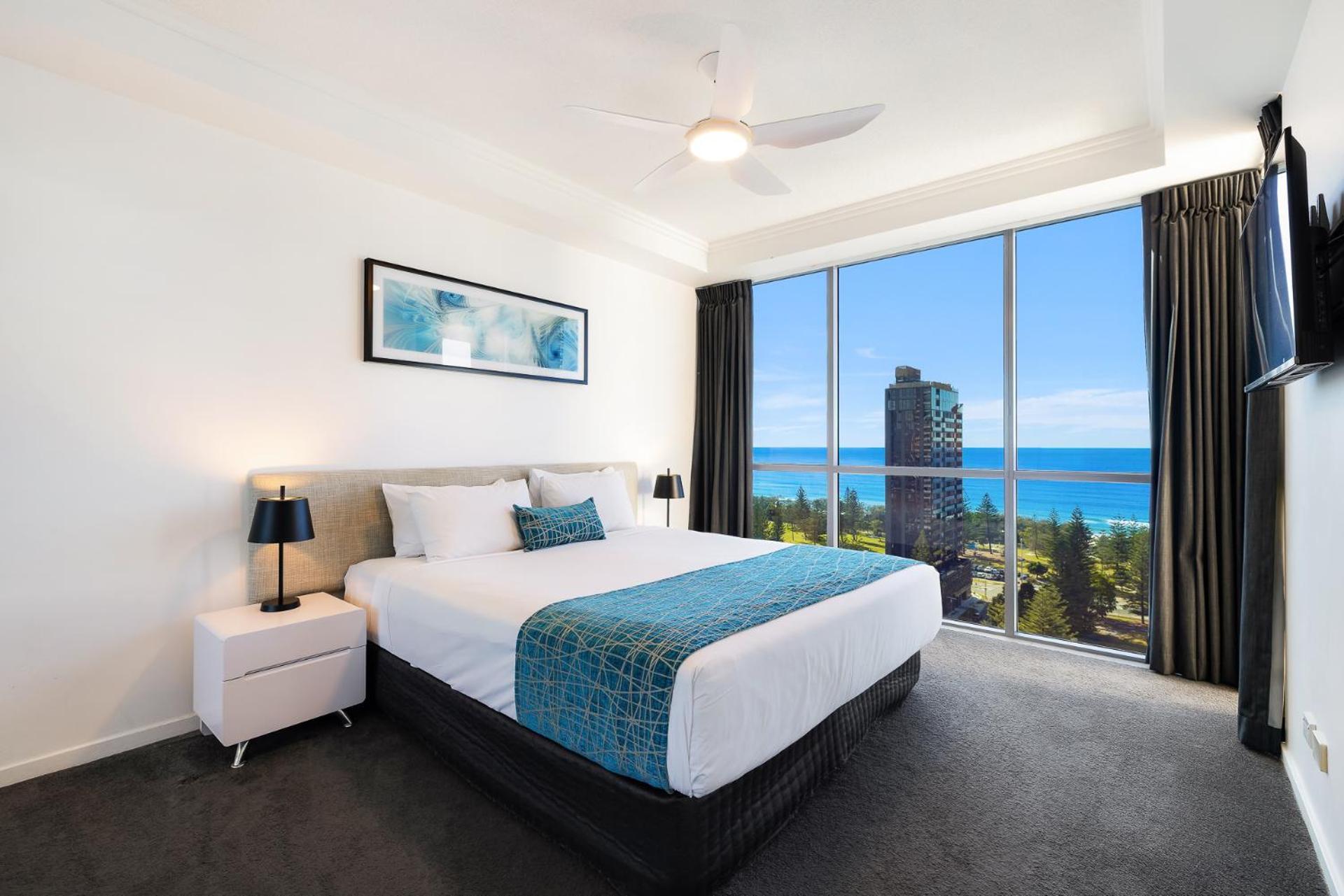 Two-Bedroom Apartment with Two Bathrooms and Ocean View