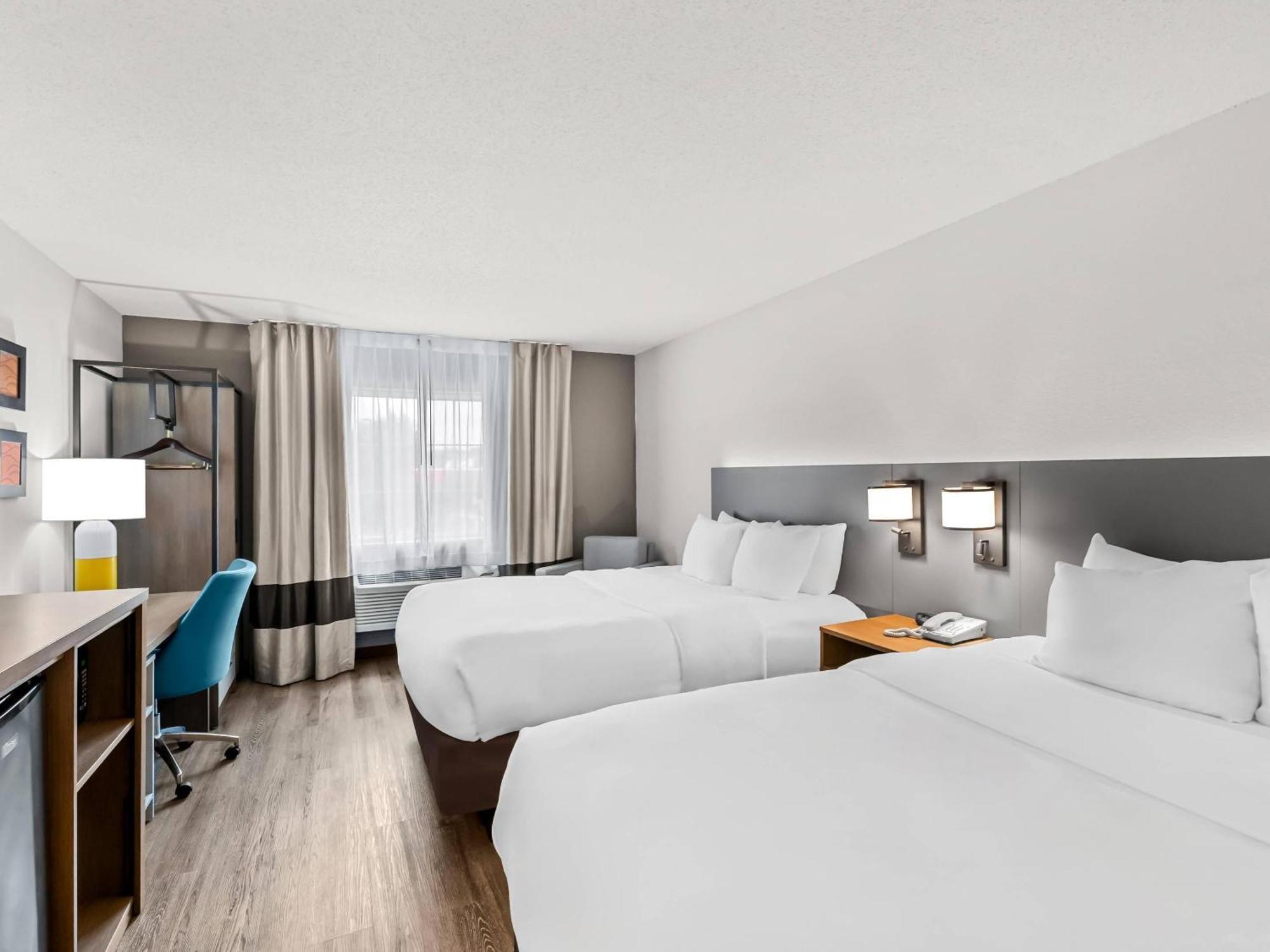 Standard Queen Room with Two Queen Beds - Non-Smoking