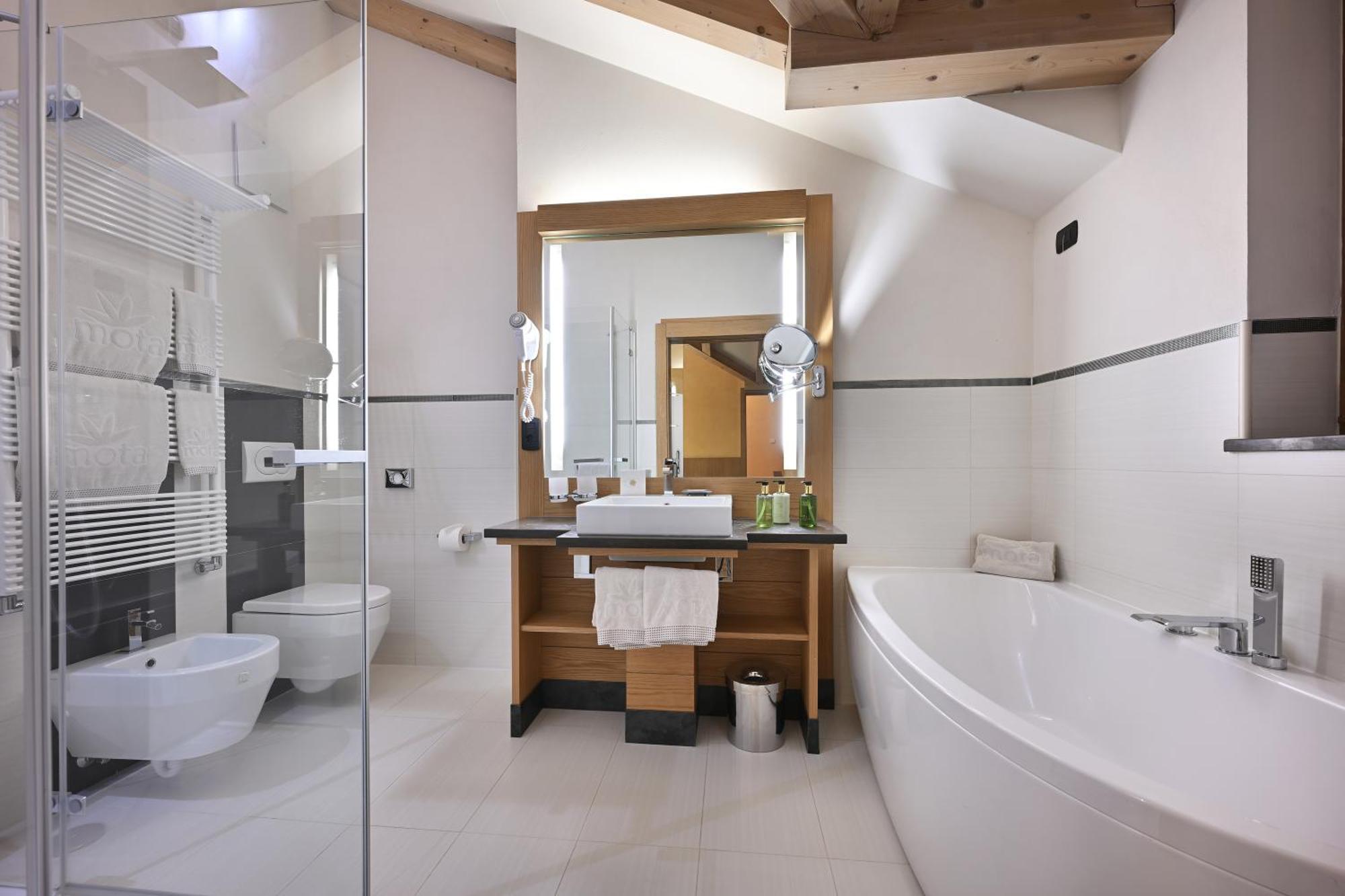 Standard Suite
