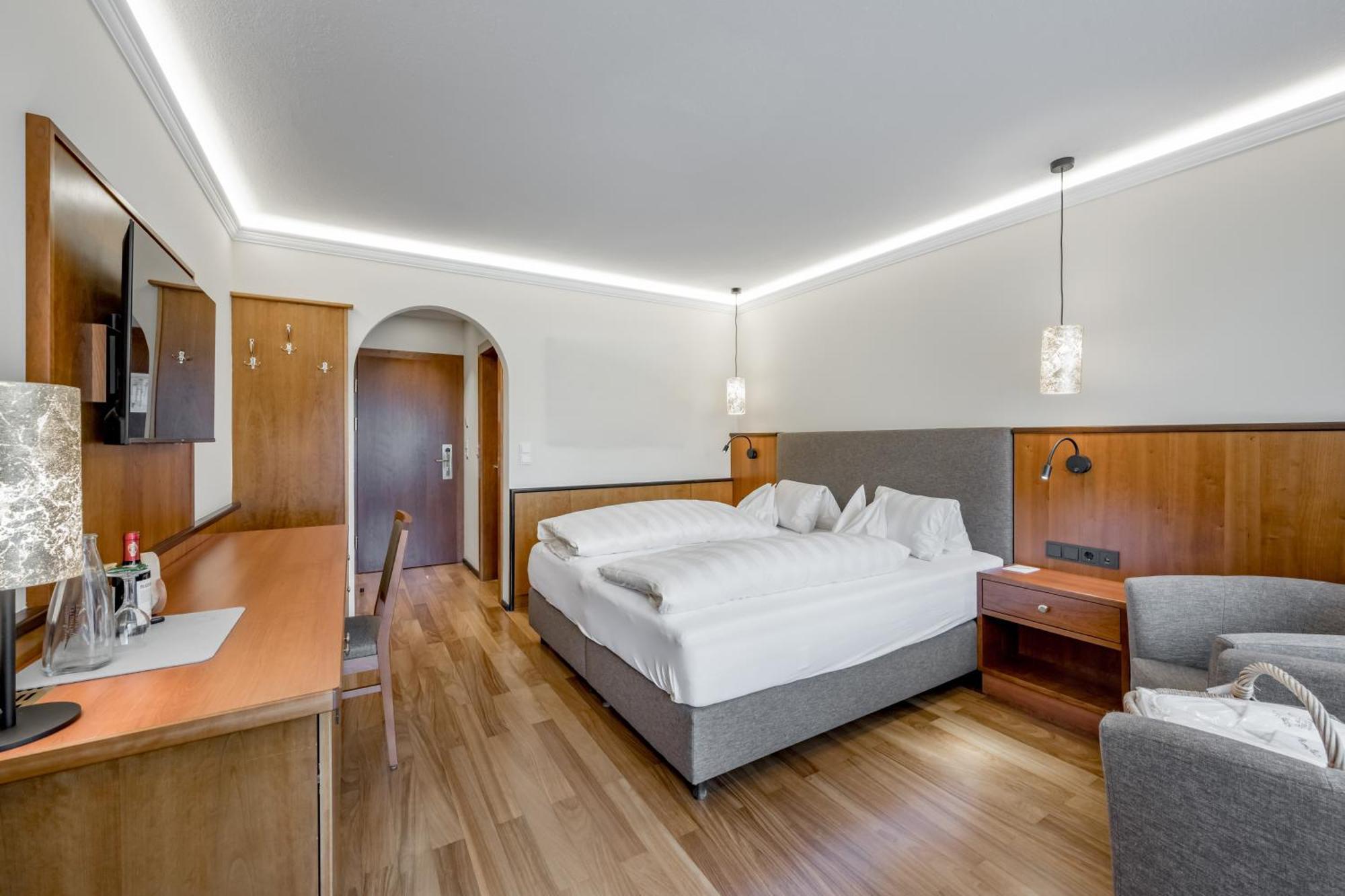 Large Single Room