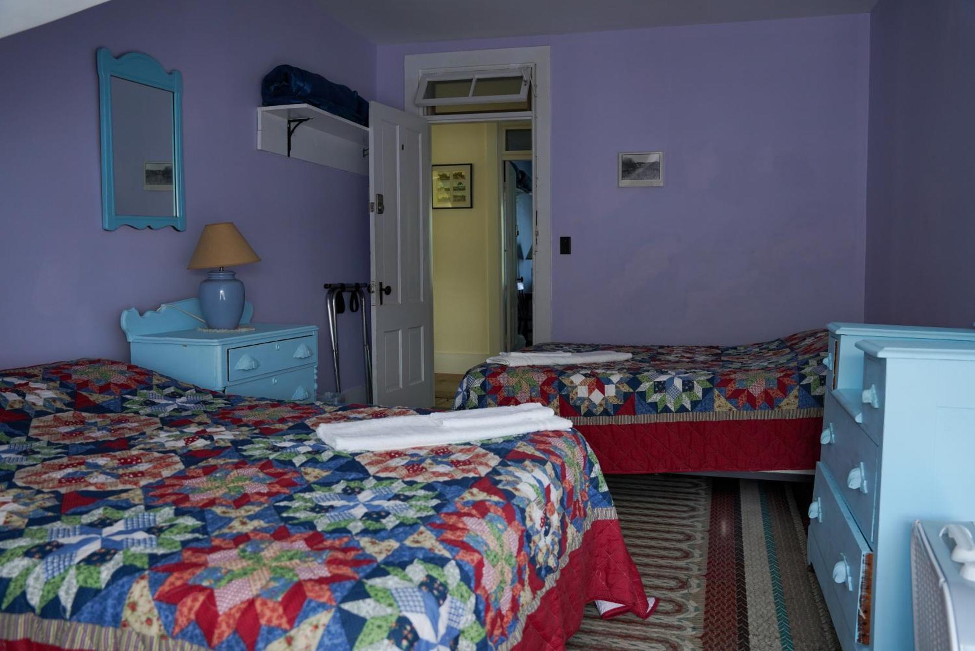 Deluxe Ocean View Room with Shared Bathroom rm. 4