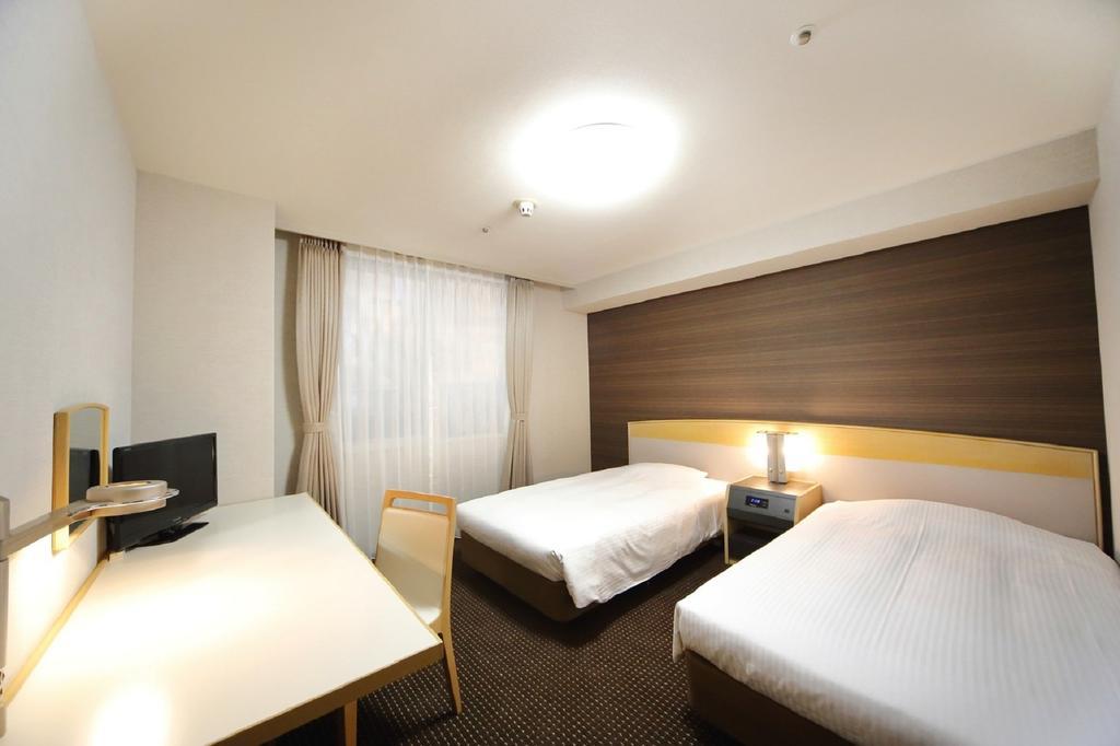 Twin Room with Extra Bed - Smoking