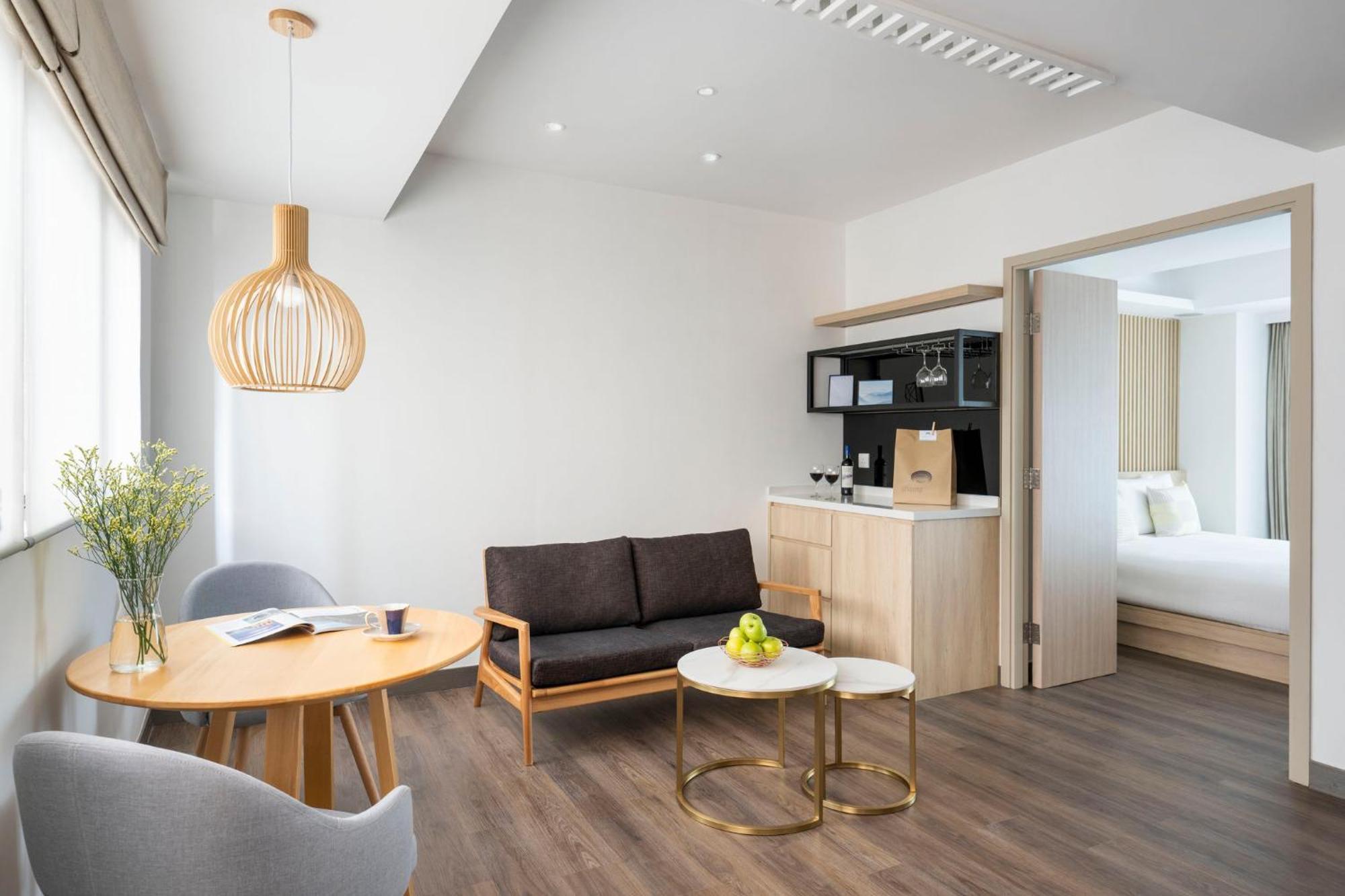 One-Bedroom Apartment